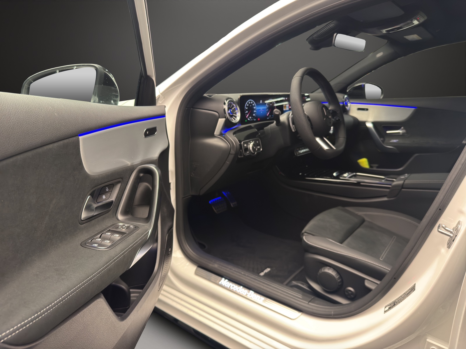 MERCEDES-BENZ A 250 4Matic 8G-DCT-image-10