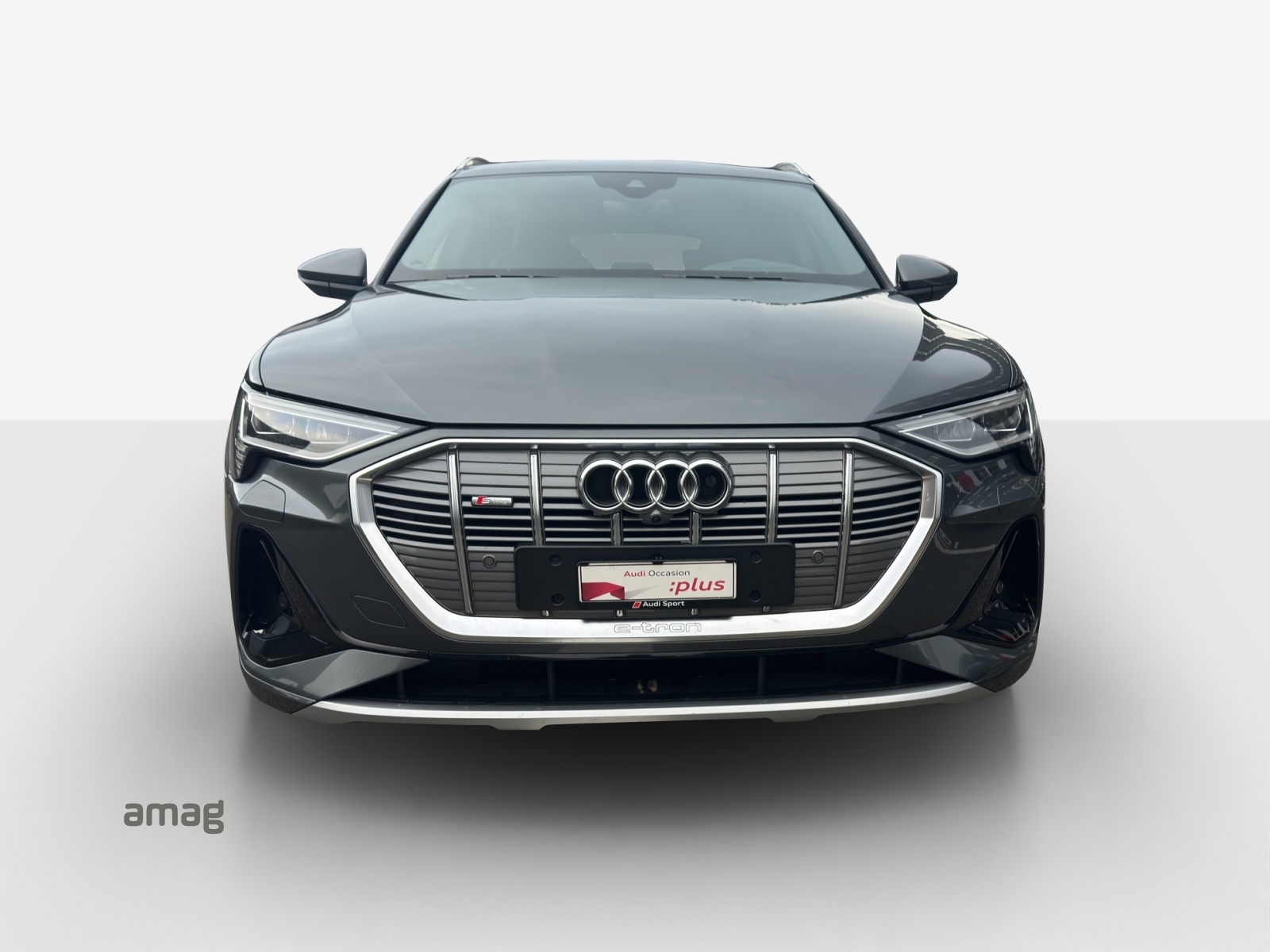 AUDI e-tron 55 S Line quattro-image-7