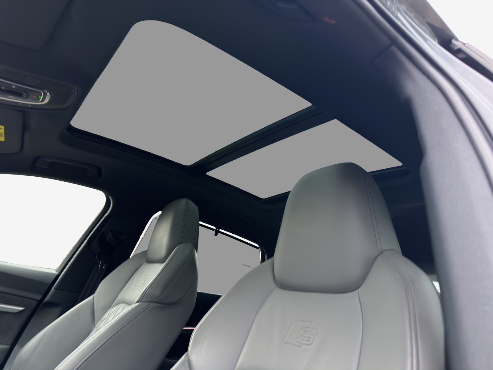 AUDI e-tron 55 S Line quattro-image-15