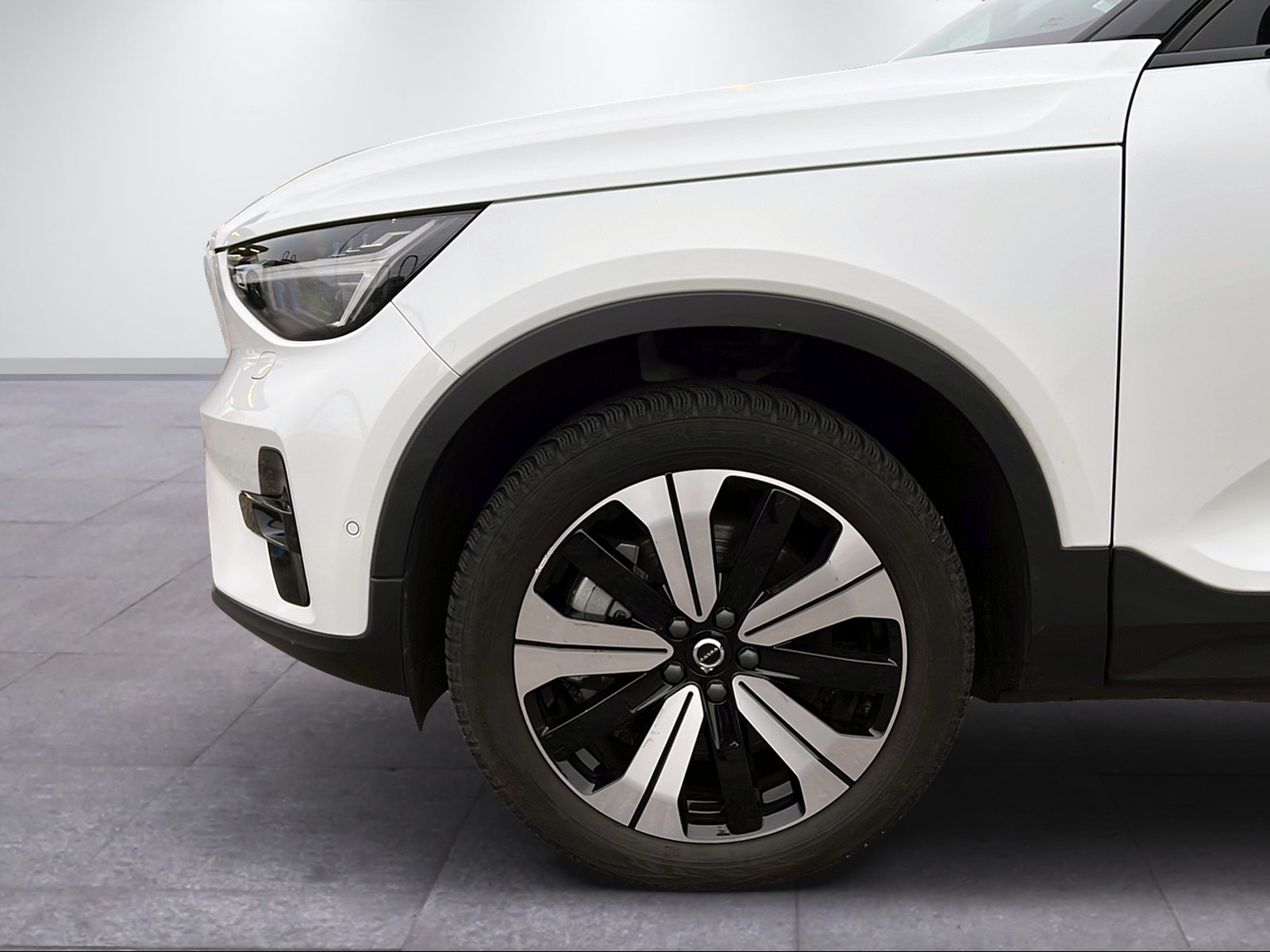 VOLVO C40 P8 Twin Recharge Ultimate AWD-image-2