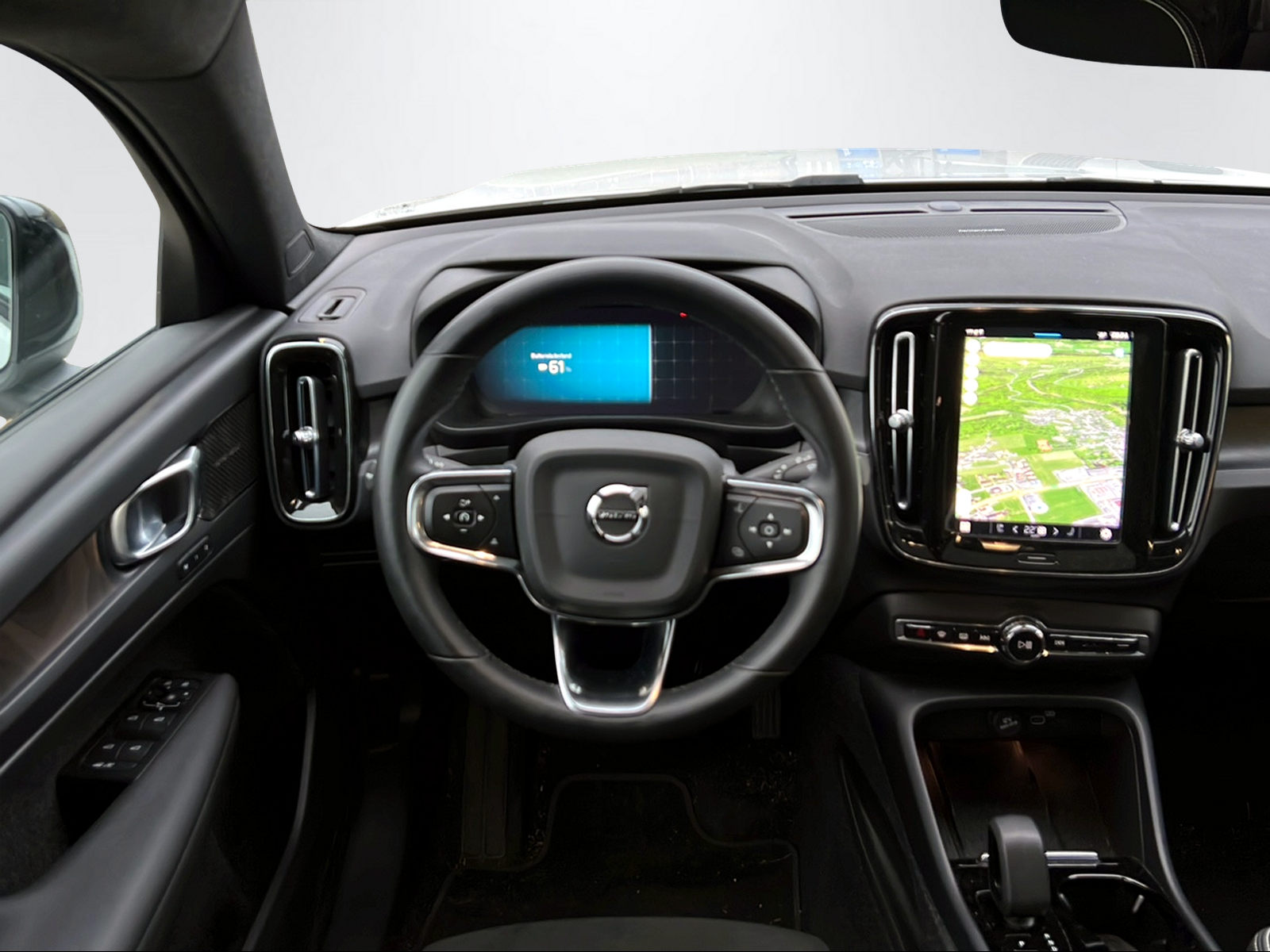 VOLVO C40 P8 Twin Recharge Ultimate AWD-image-12