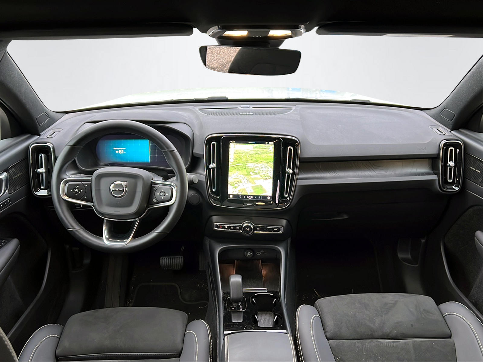 VOLVO C40 P8 Twin Recharge Ultimate AWD-image-11