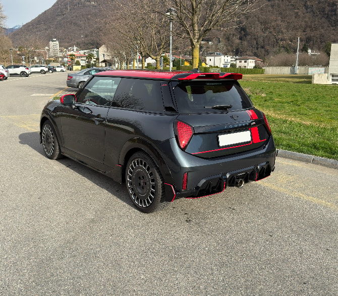 MINI John Cooper Works-image-1