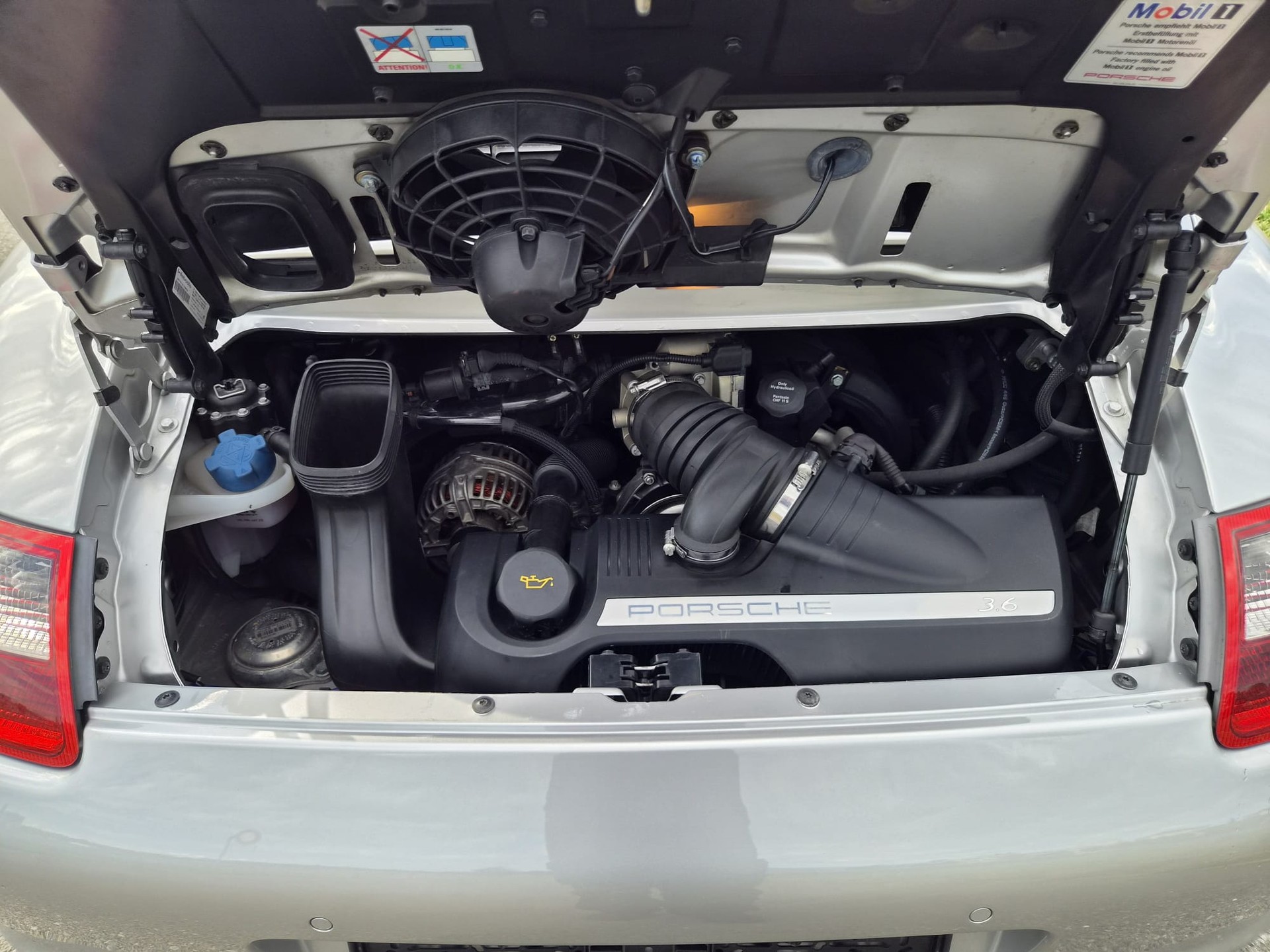 PORSCHE 911 Carrera 3.6 Cabriolet-image-29