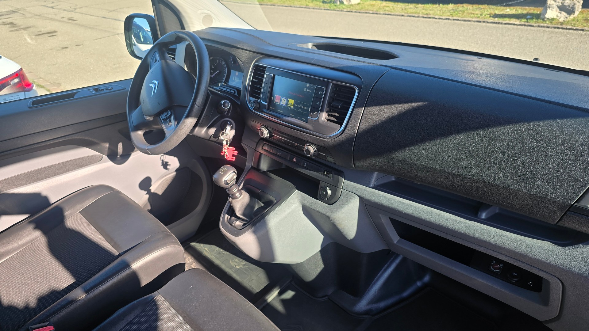 CITROEN Jumpy 1.6 BlueHDi 115 S&S M Attraction-image-6
