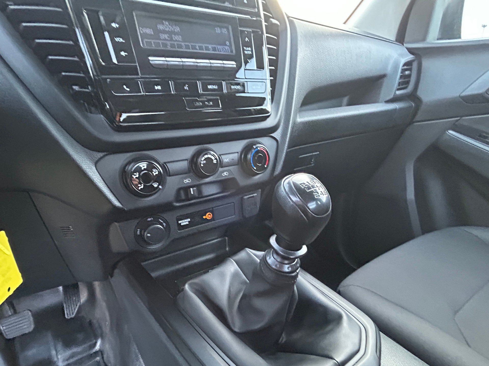 ISUZU D-MAX 1.9 SingleCab N60B 4x4-image-12