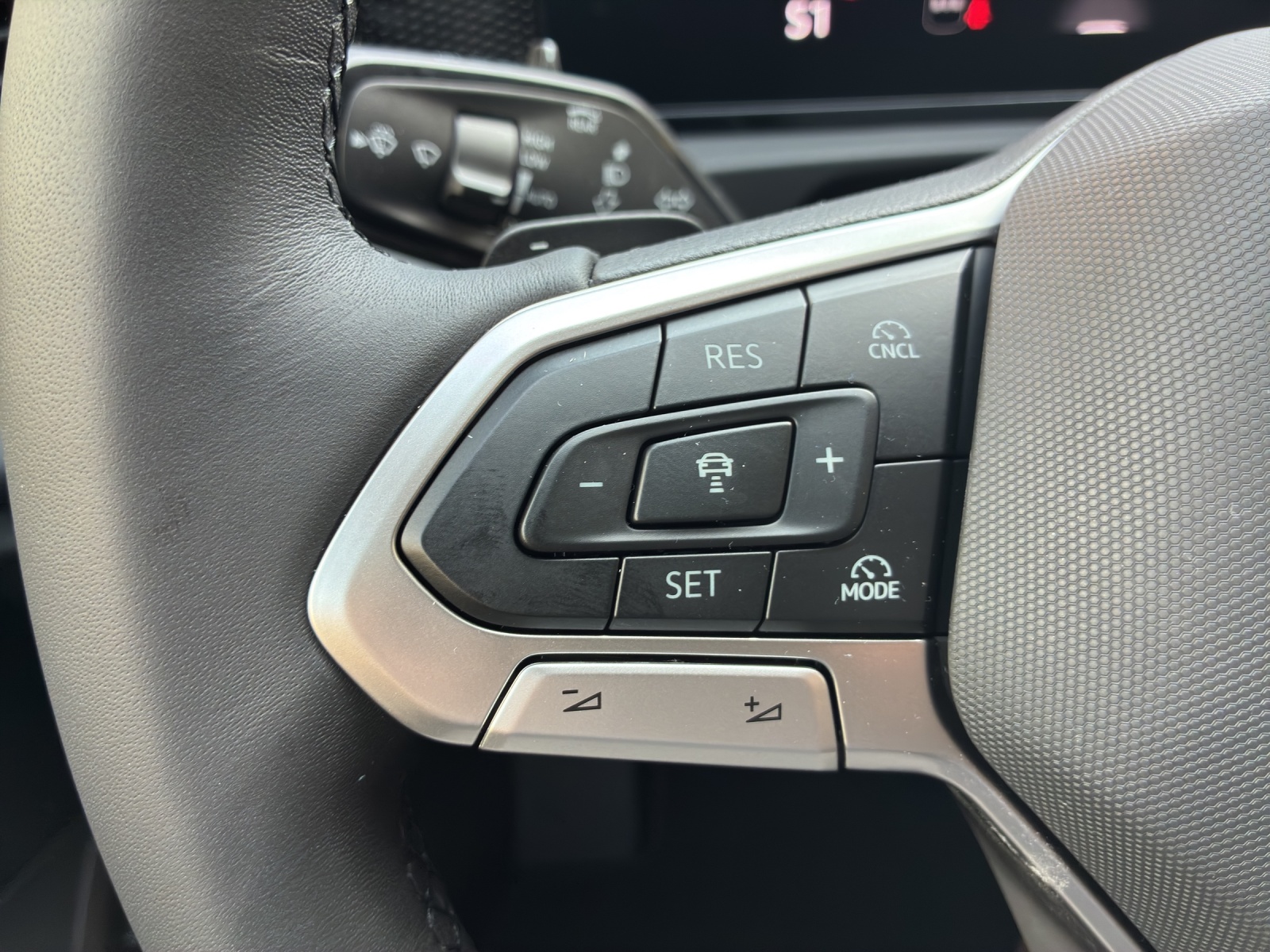 VW Tiguan 2.0 TSI DSG United 4Motion-image-17