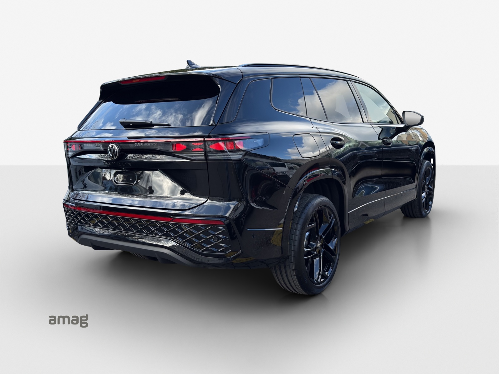 VW Tayron 2.0 TSI R-Line DSG 4Motion-image-4