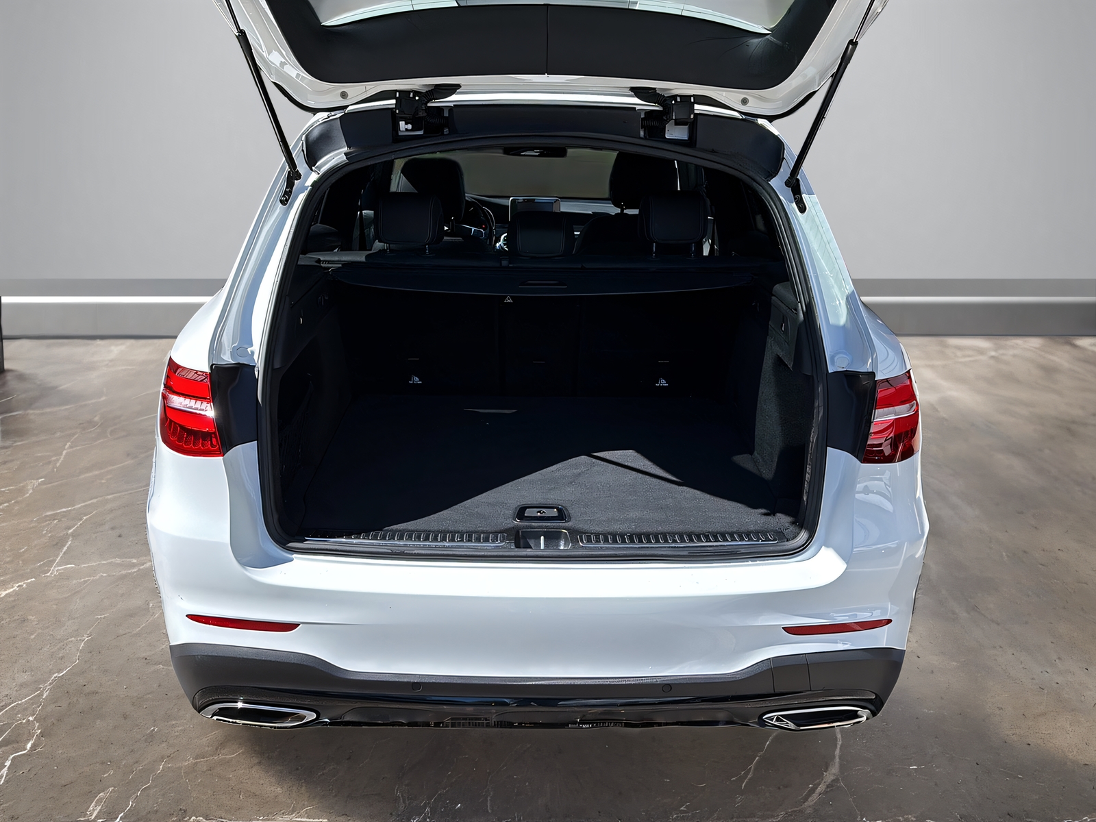 MERCEDES-BENZ GLC 250 d AMG Line 4m-image-10