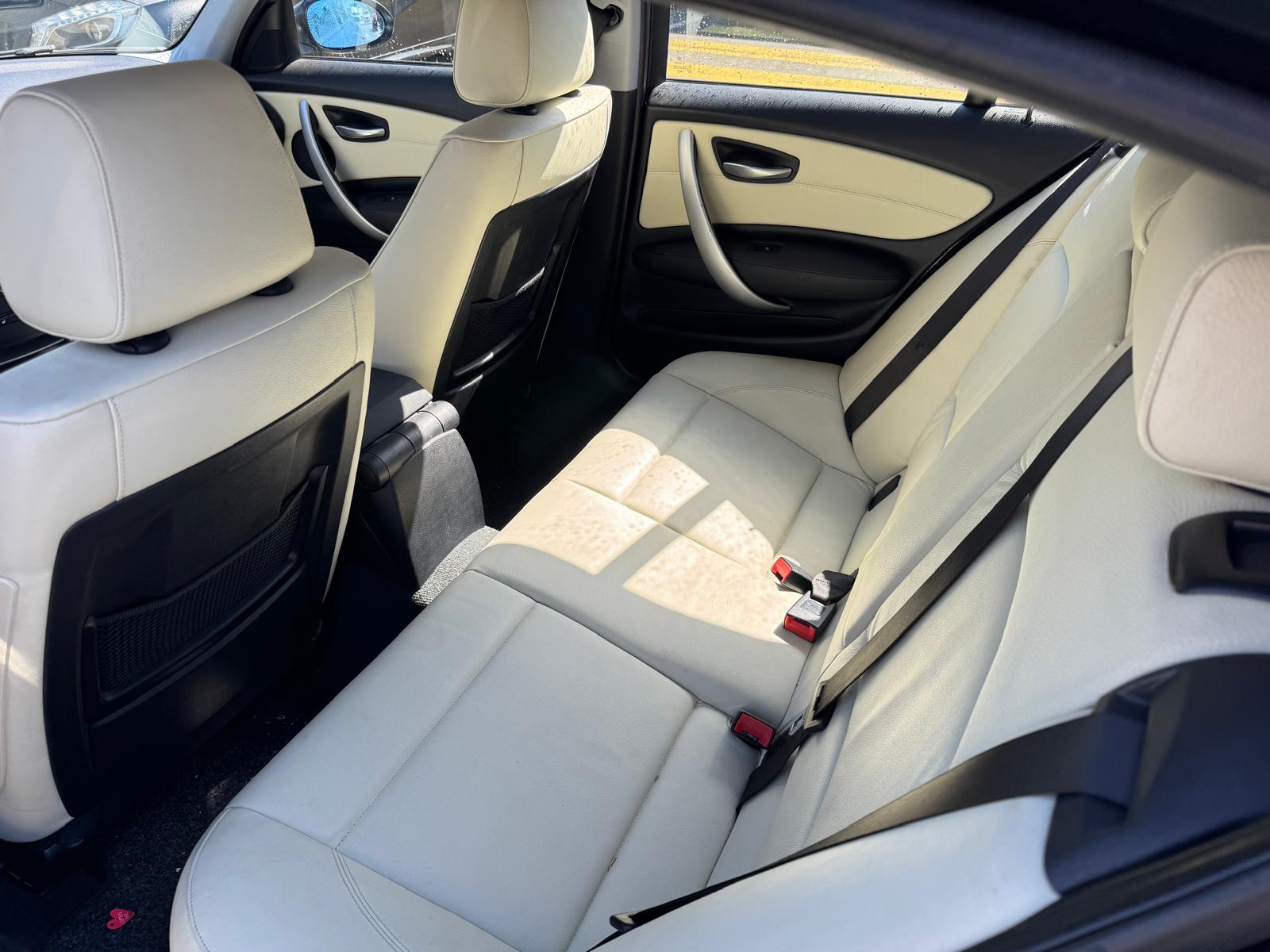 BMW 118d-image-12