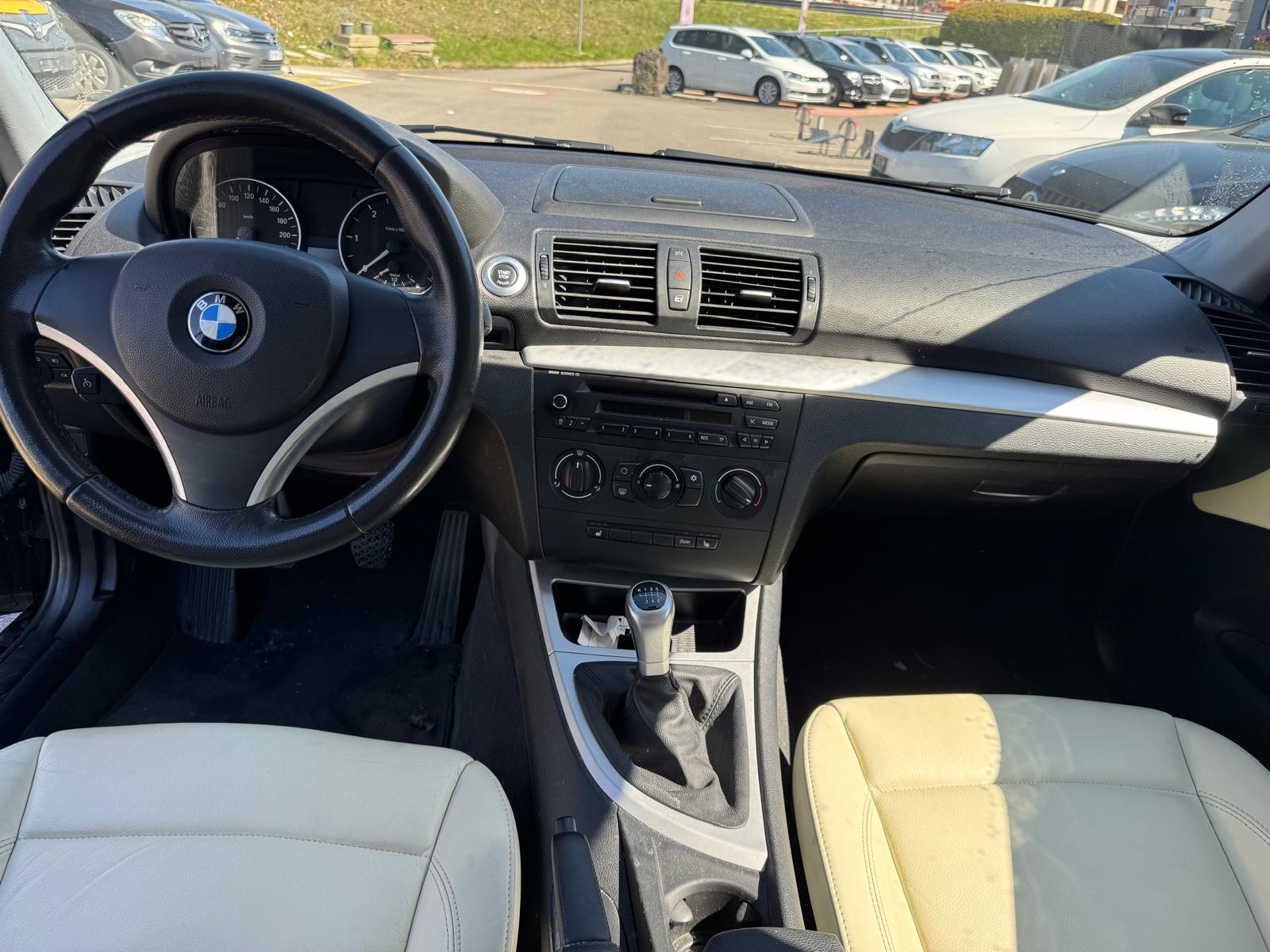 BMW 118d-image-10