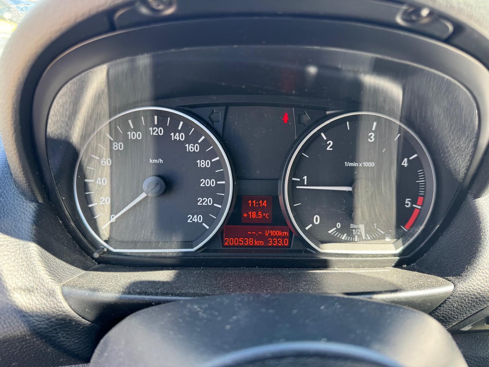 BMW 118d-image-17