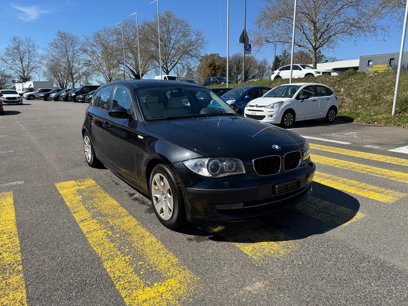 BMW 118d-image-1