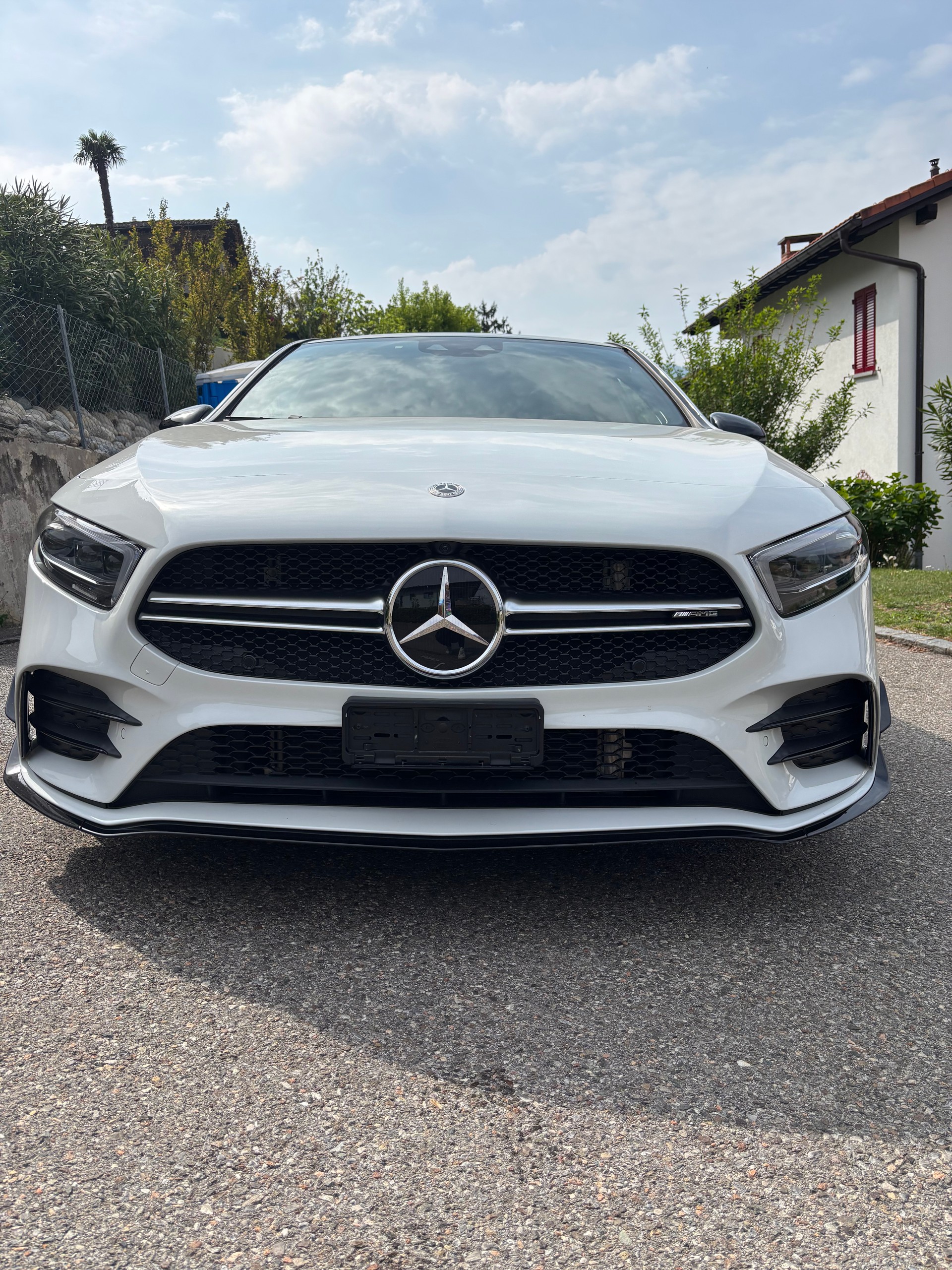 MERCEDES-BENZ A 35 AMG 4Matic Speedshift-image-0