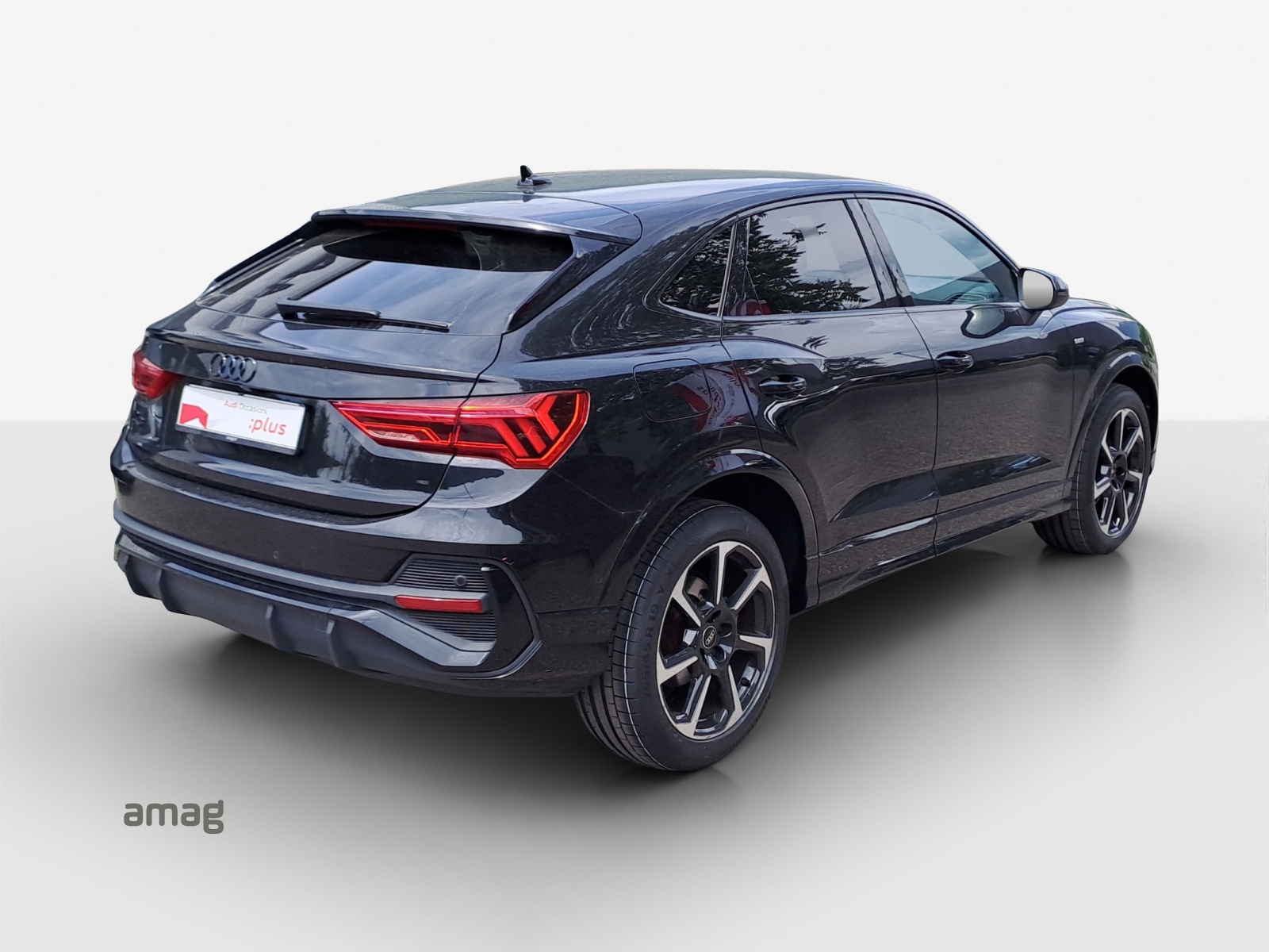 AUDI Q3 Sportback 35 TFSI S line Attraction S-tronic-image-4
