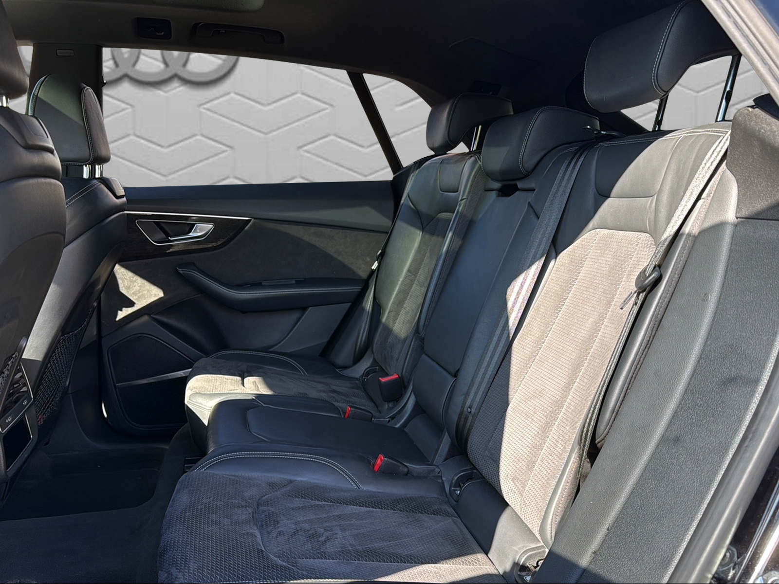 AUDI Q8 50 TDI quattro tiptronic-image-14