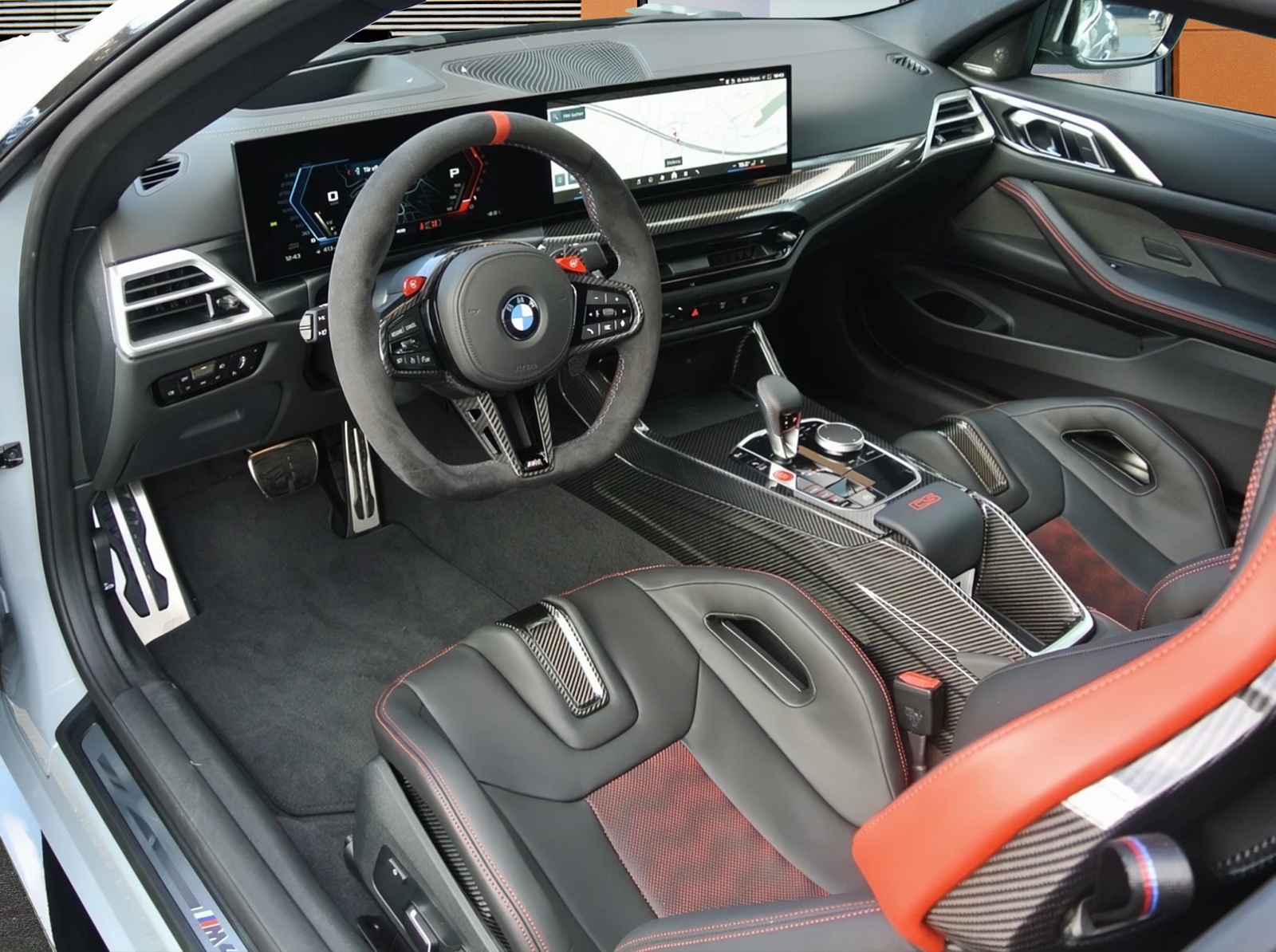 BMW M4 CS Coupé-image-11