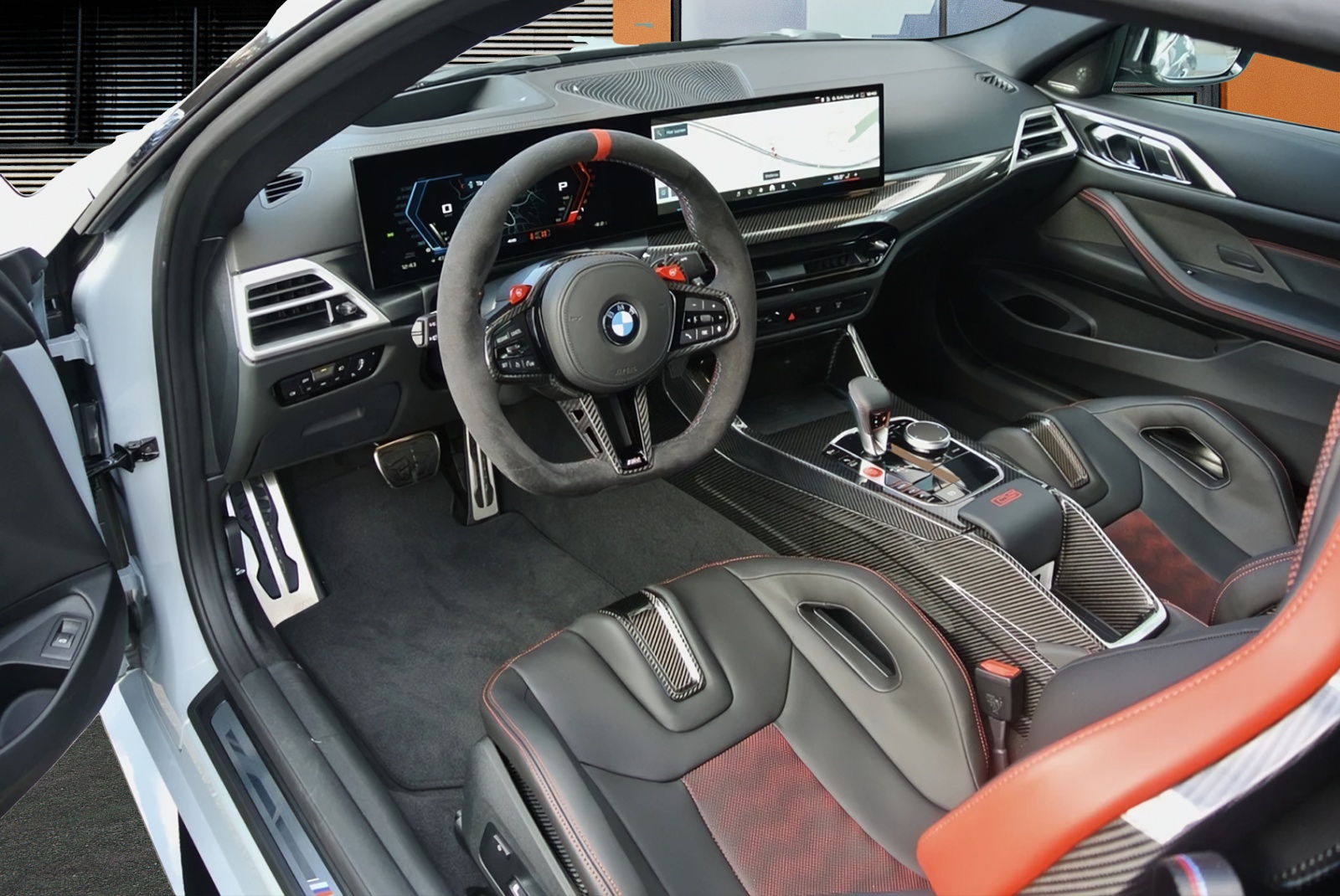 BMW M4 CS Coupé-image-10