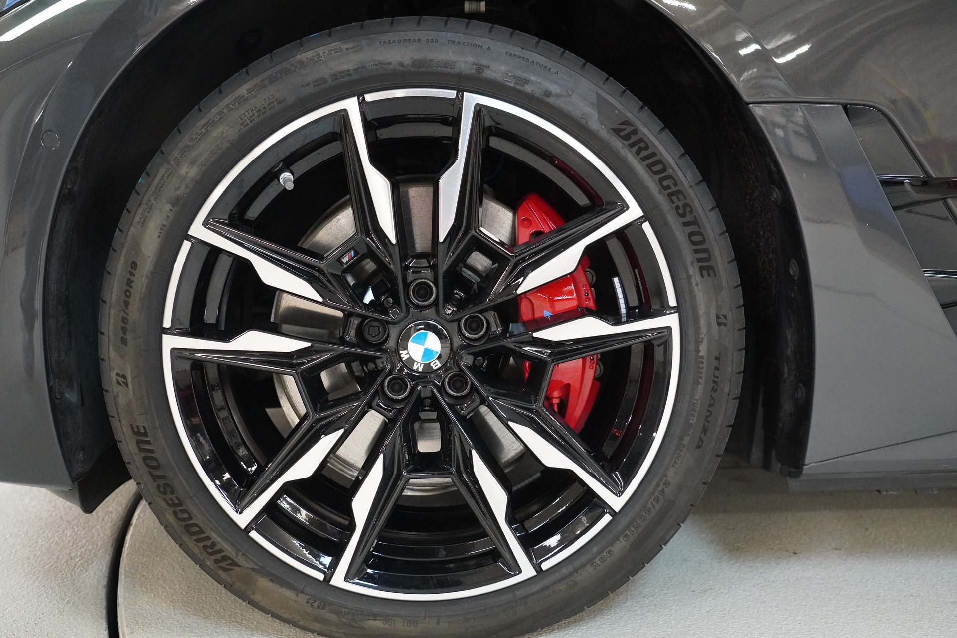 BMW i4 M60 M Sport Pro-image-10