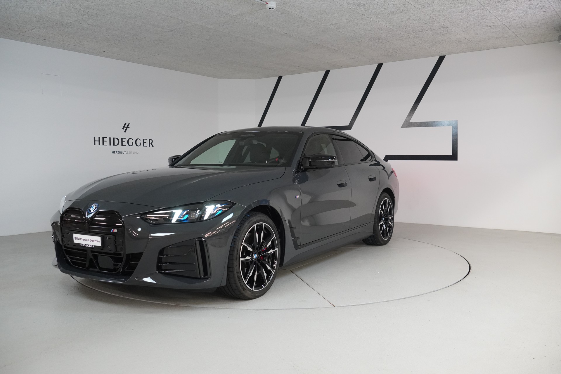 BMW i4 M60 M Sport Pro-image-0