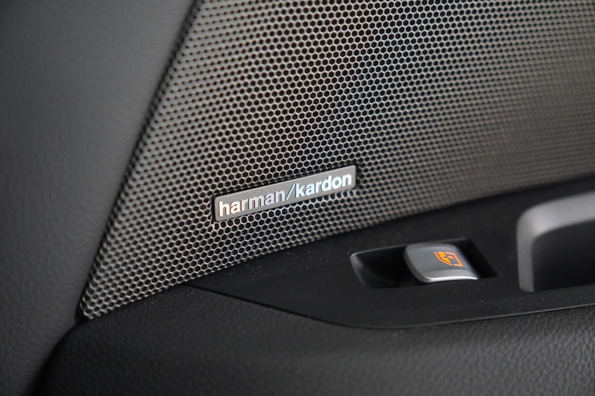 BMW i4 M60 M Sport Pro-image-24