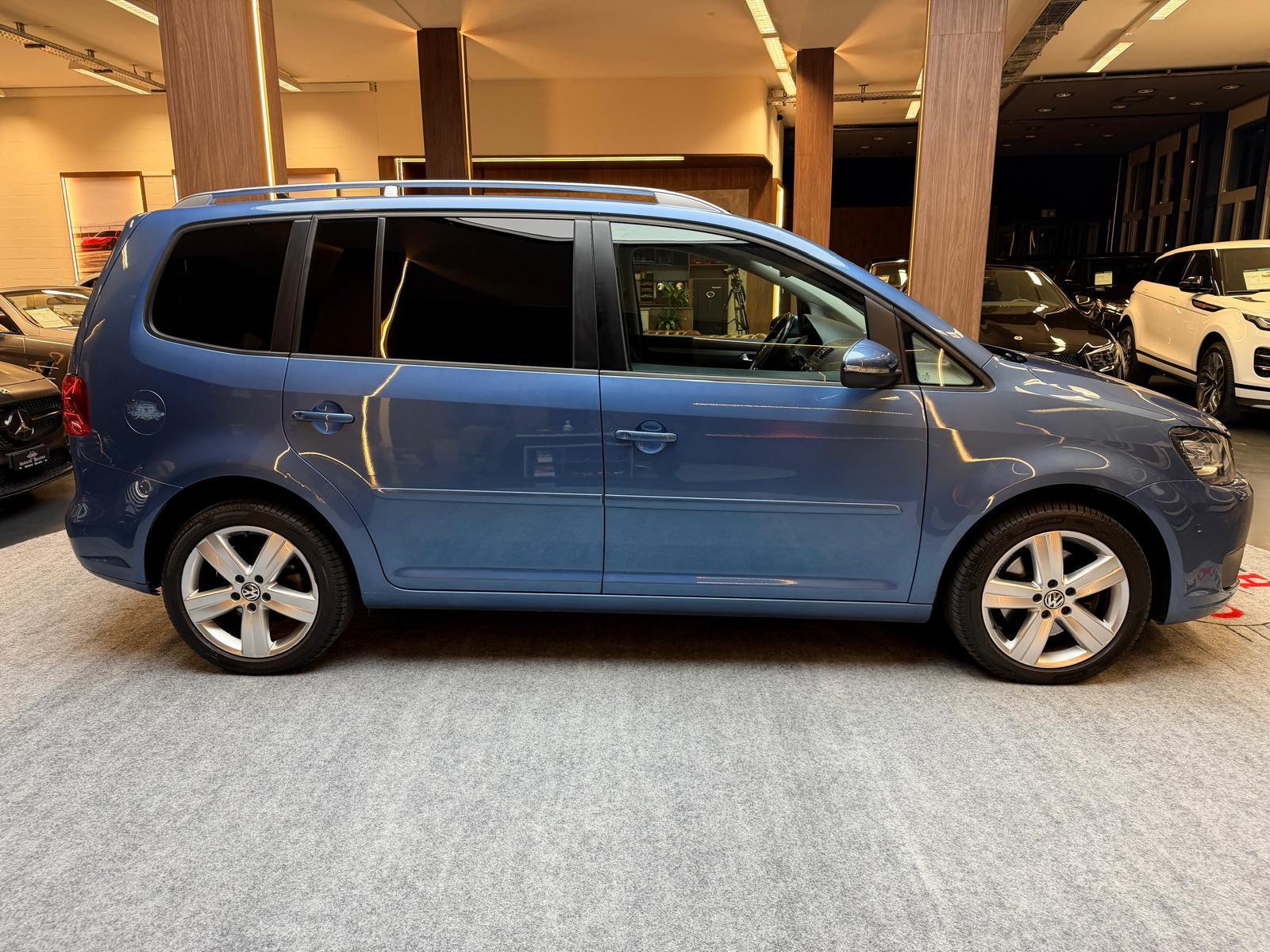 VW Touran 2.0 TDI 140 Highline-image-6