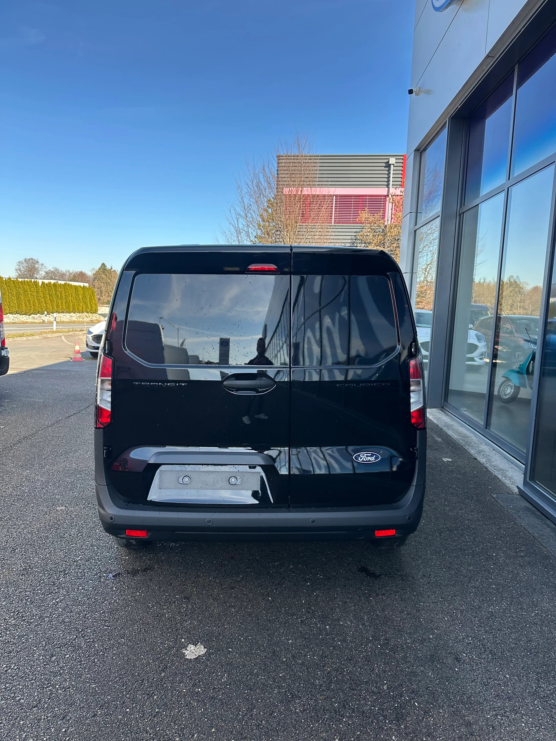 FORD Transit Courier van 1.0 EcoBoo Trend/125CV/Aut.-image-4