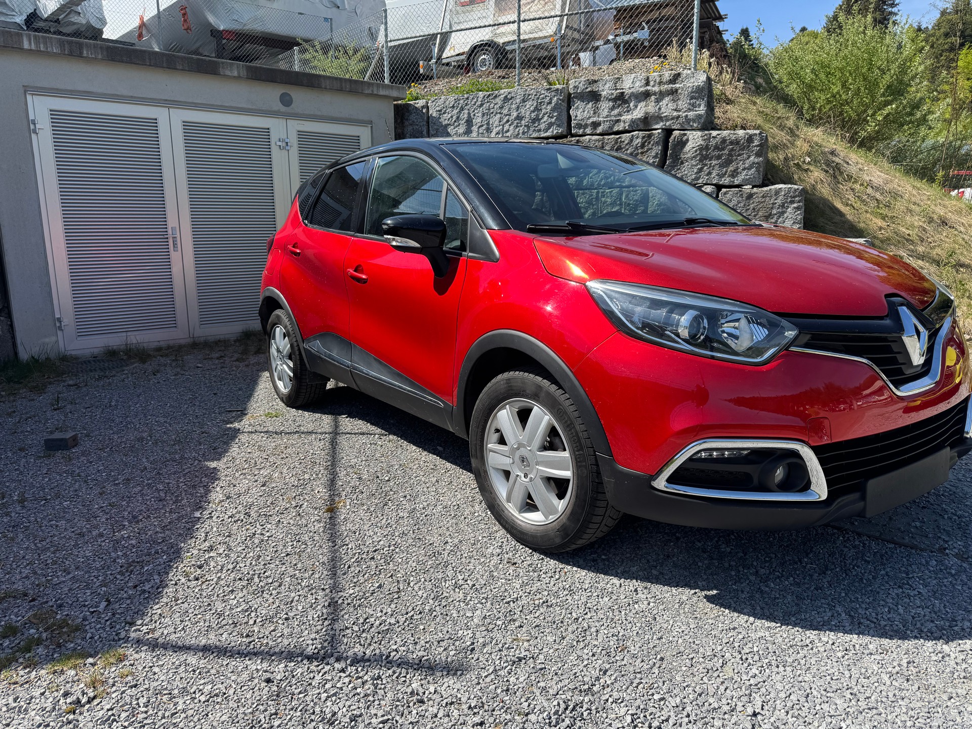 RENAULT Captur 1.5 dCi Helly Hansen-image-1