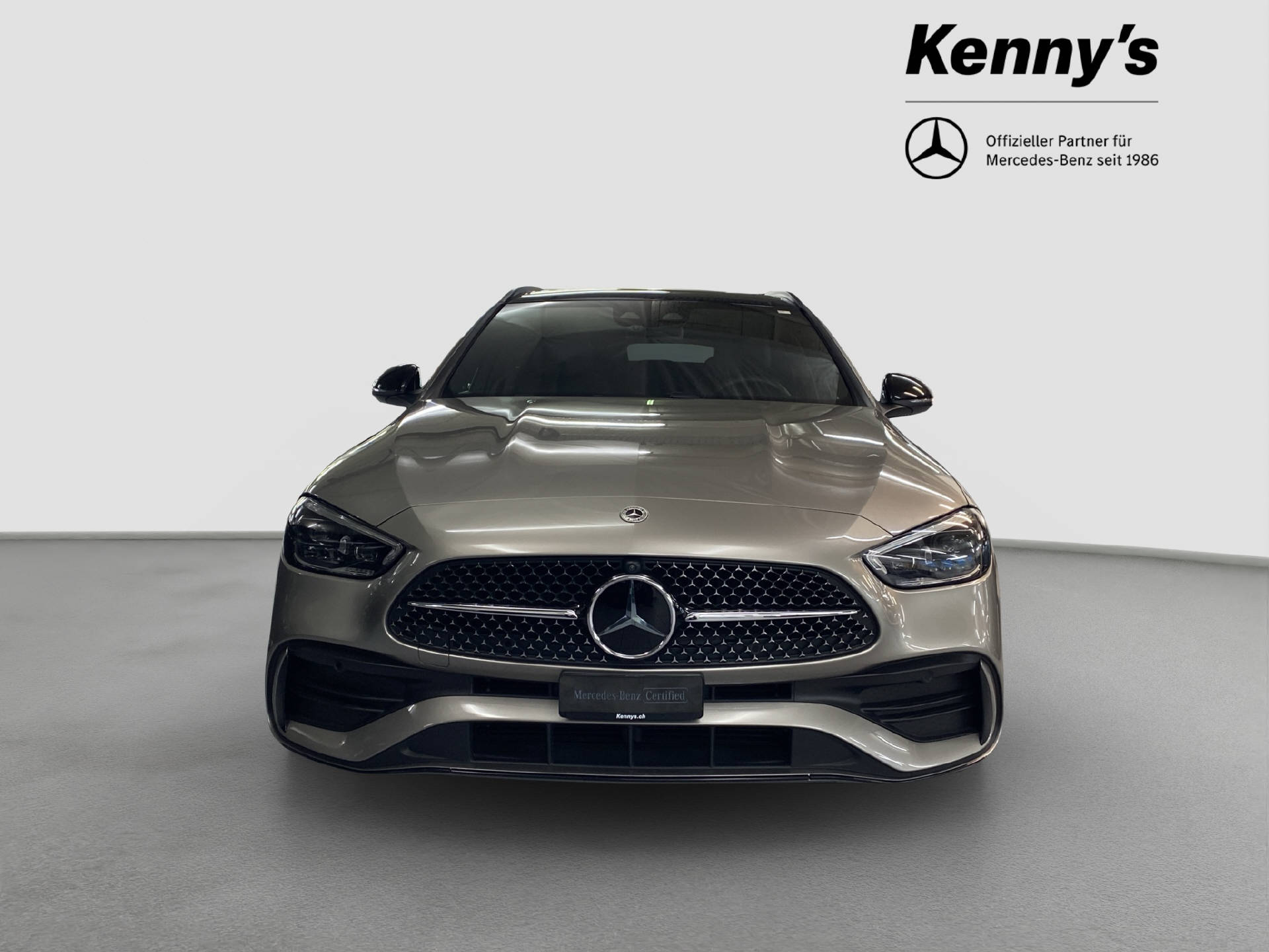 MERCEDES-BENZ C 300 e AMG Line Kombi-image-2