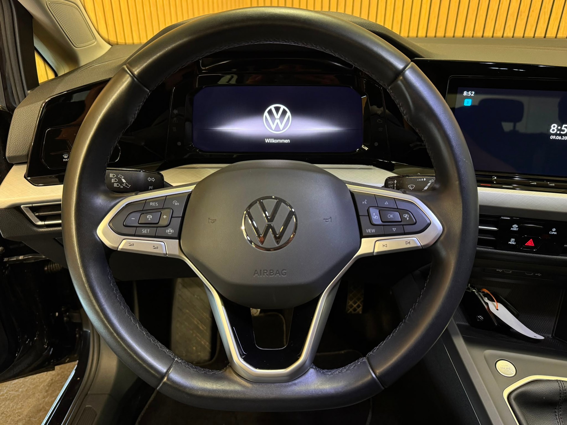 VW Golf 2.0 TDI Life-image-9