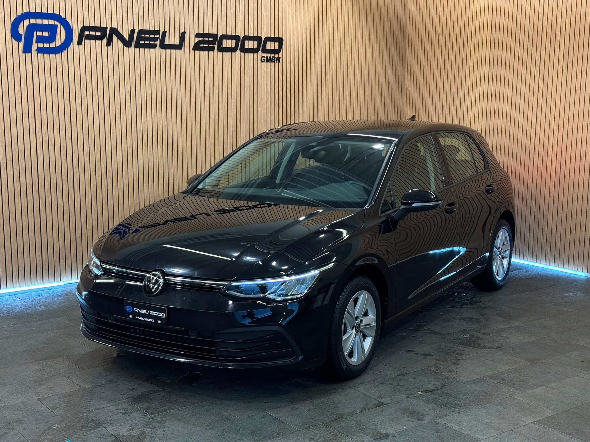 VW Golf 2.0 TDI Life-image-0