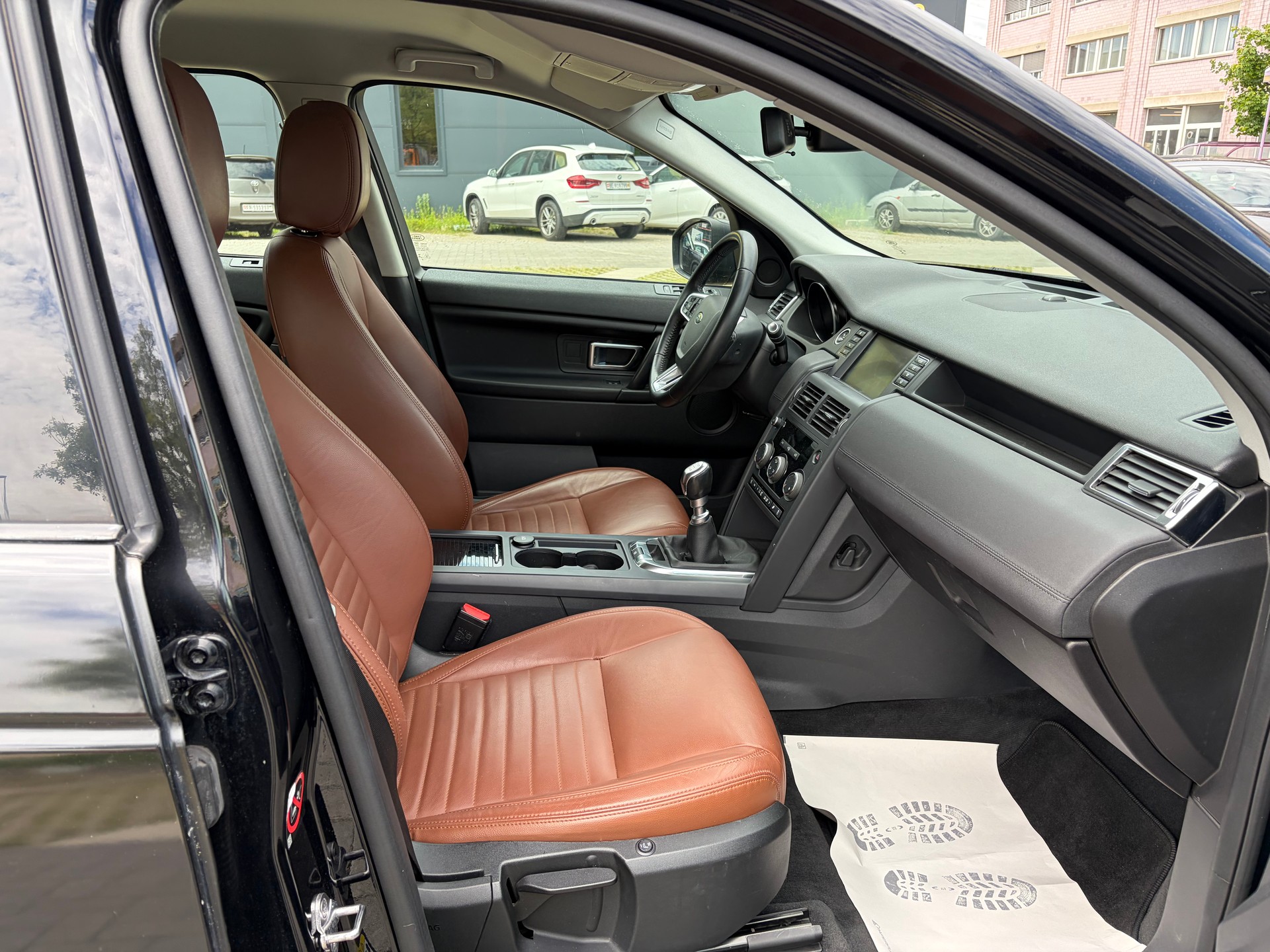 LAND ROVER Discovery Sport 2.0 TD4 SE-image-11