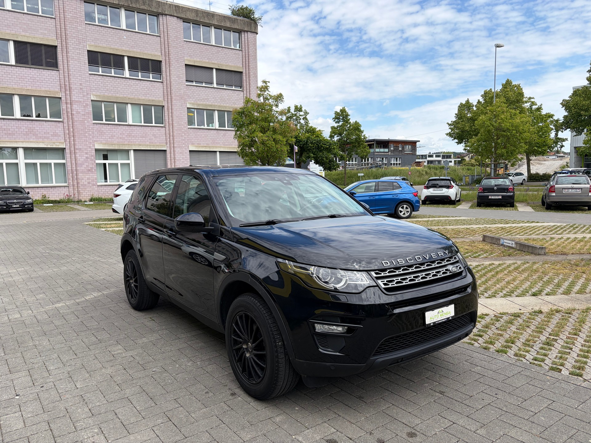 LAND ROVER Discovery Sport 2.0 TD4 SE-image-2