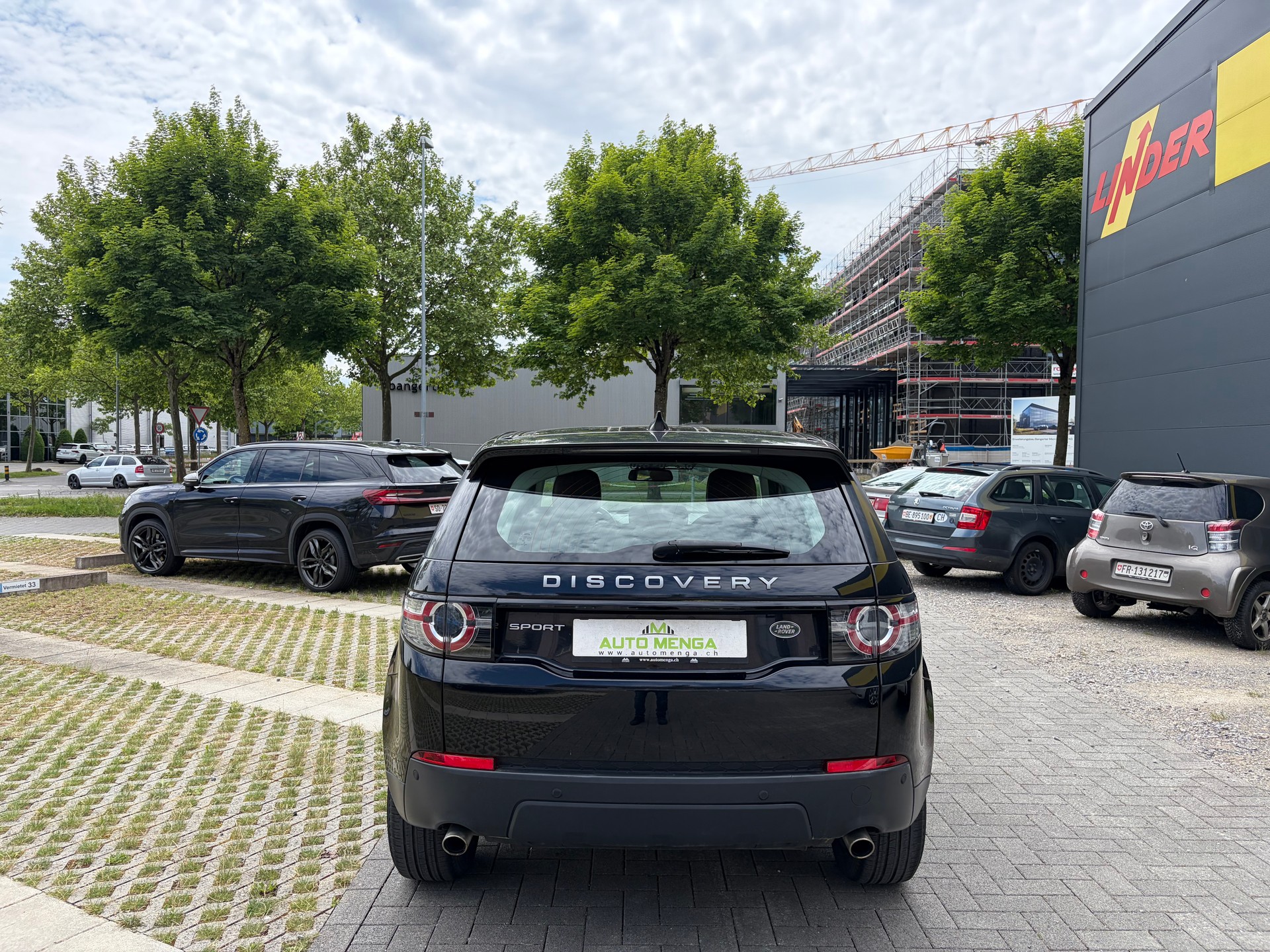 LAND ROVER Discovery Sport 2.0 TD4 SE-image-5