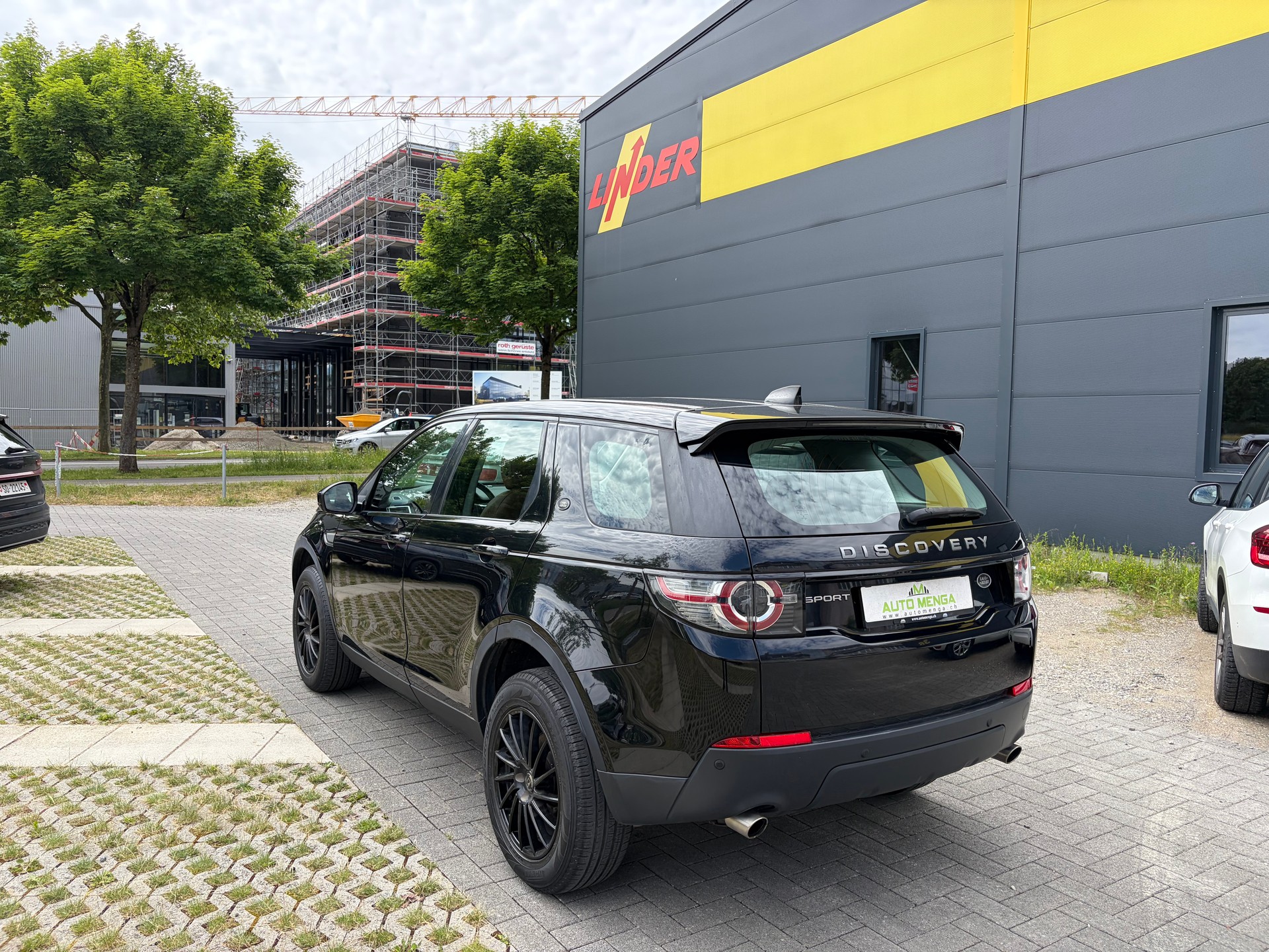 LAND ROVER Discovery Sport 2.0 TD4 SE-image-6
