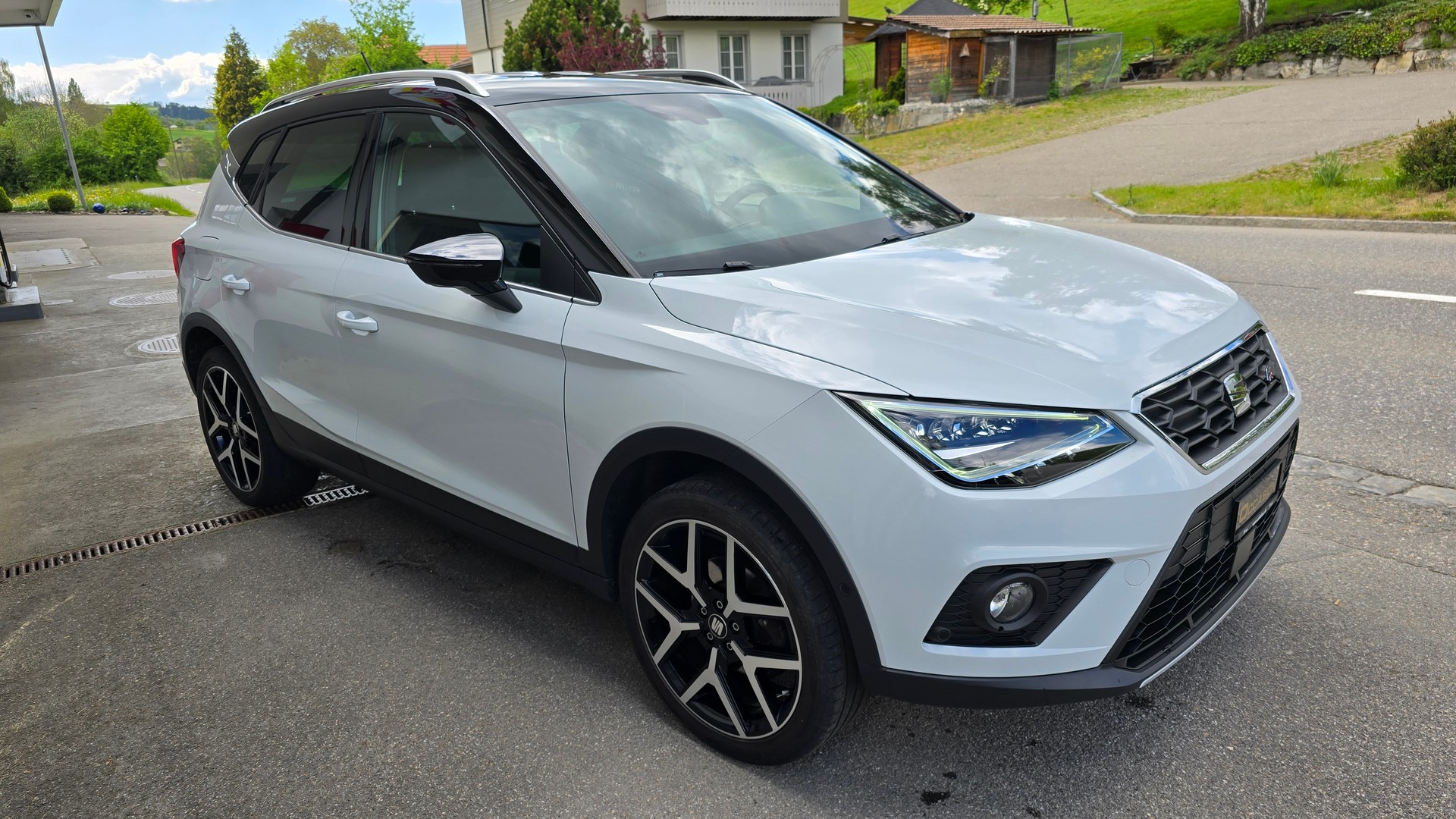 SEAT Arona 1.0 TSI Eco DSG FR-image-1