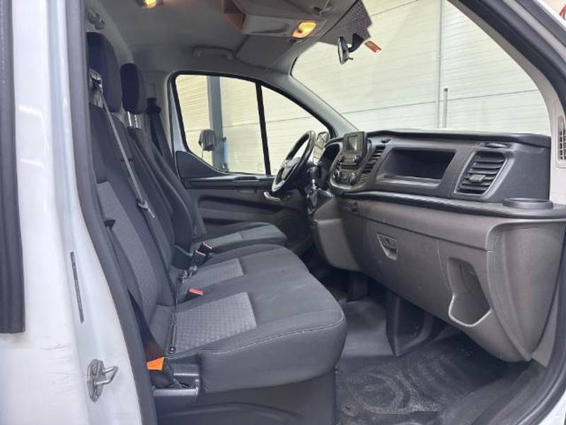 FORD Transit Custom Van 340 L1H1 Trail-image-10