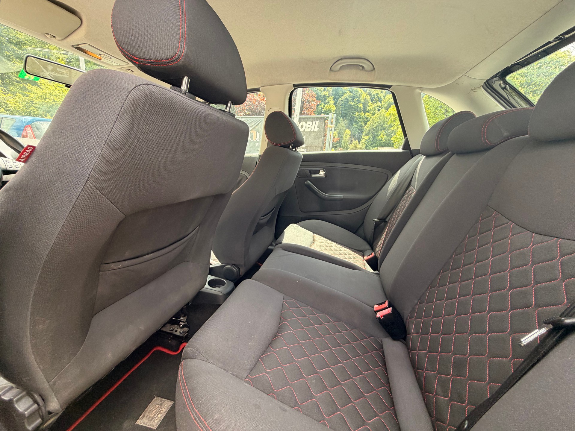 SEAT Ibiza 1.6 16V Sport-image-9