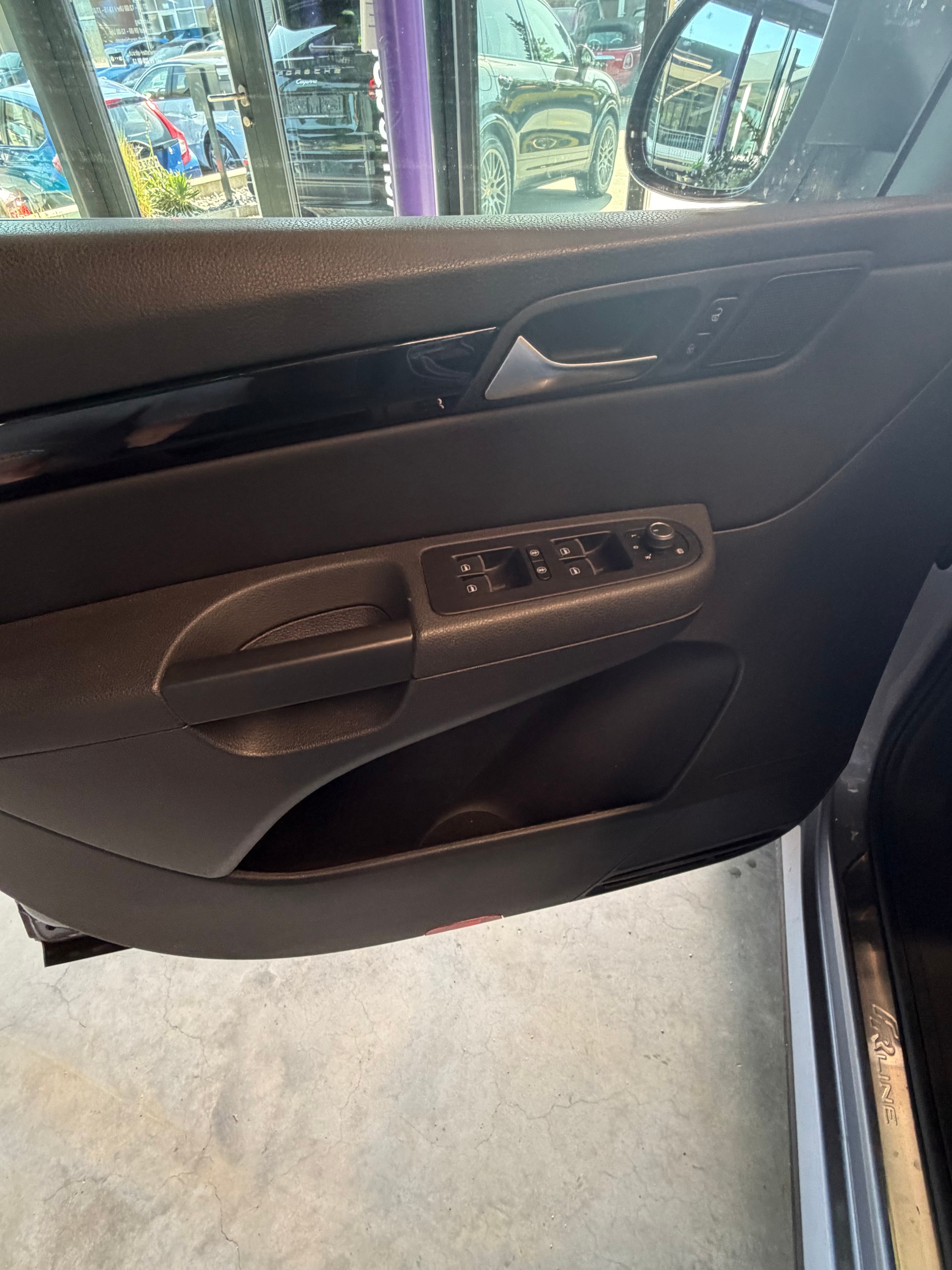 SEAT Alhambra 2.0 TDI FR Line DSG-image-12