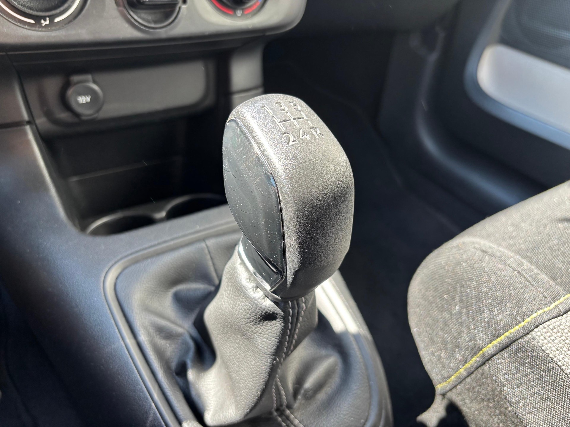 CITROEN C3 1.2 PureTech Feel S/S-image-11
