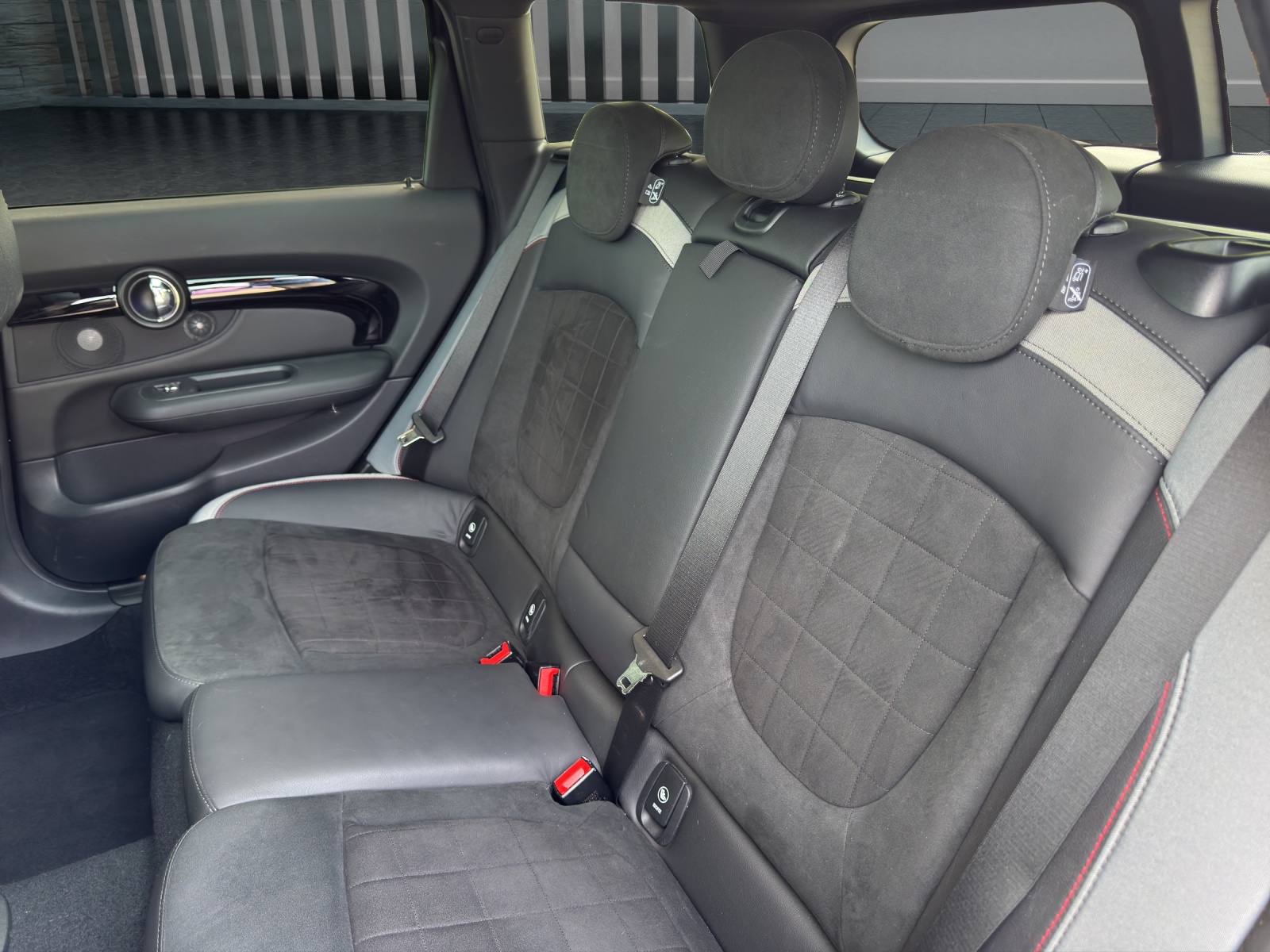 MINI Clubman F54 2.0i John Cooper Works ALL4-image-18