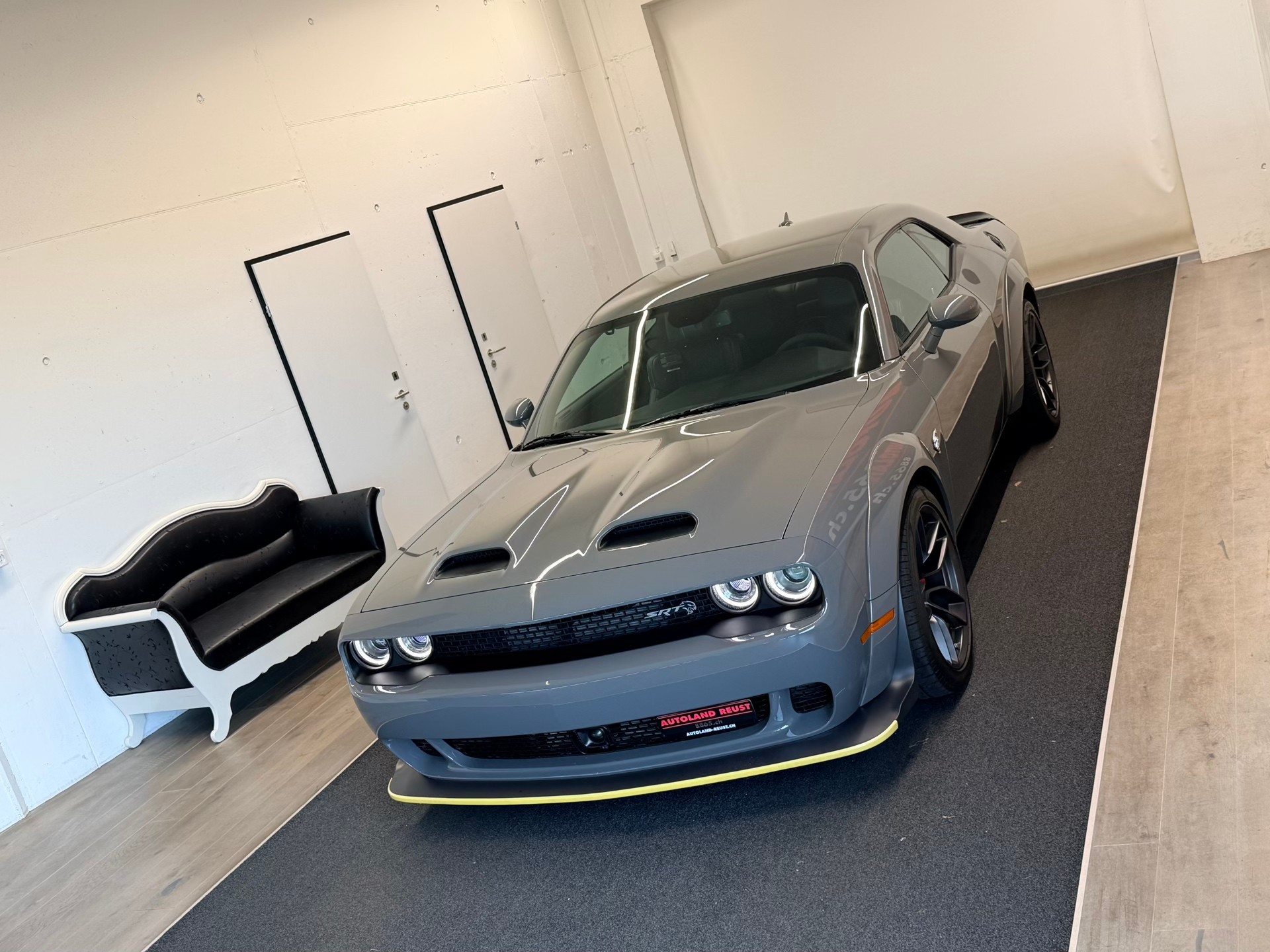 DODGE Hellcat Jailbreak Widebody 6.2 V8 727PS-image-4