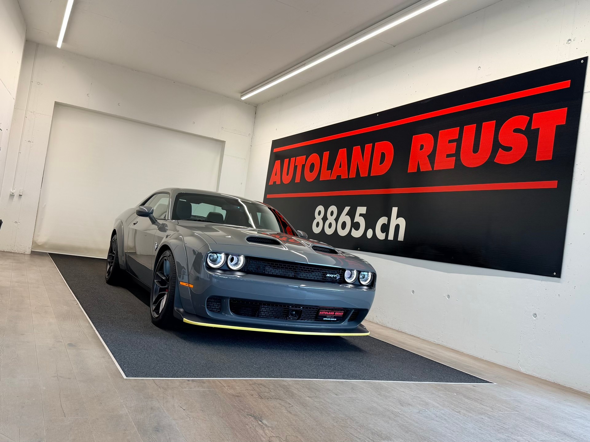 DODGE Hellcat Jailbreak Widebody 6.2 V8 727PS