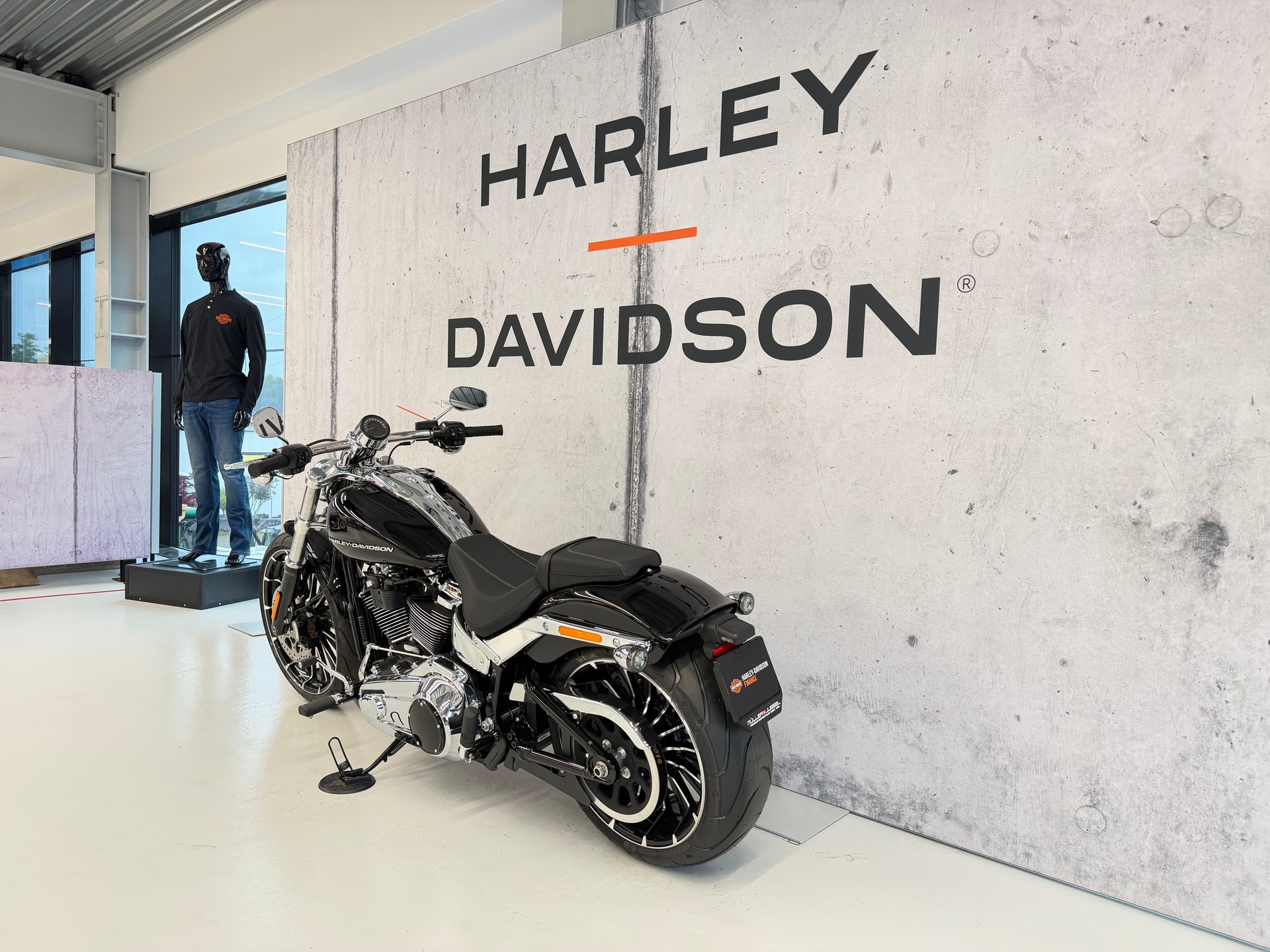 HARLEY-DAVIDSON FXBR Breakout 117-image-5