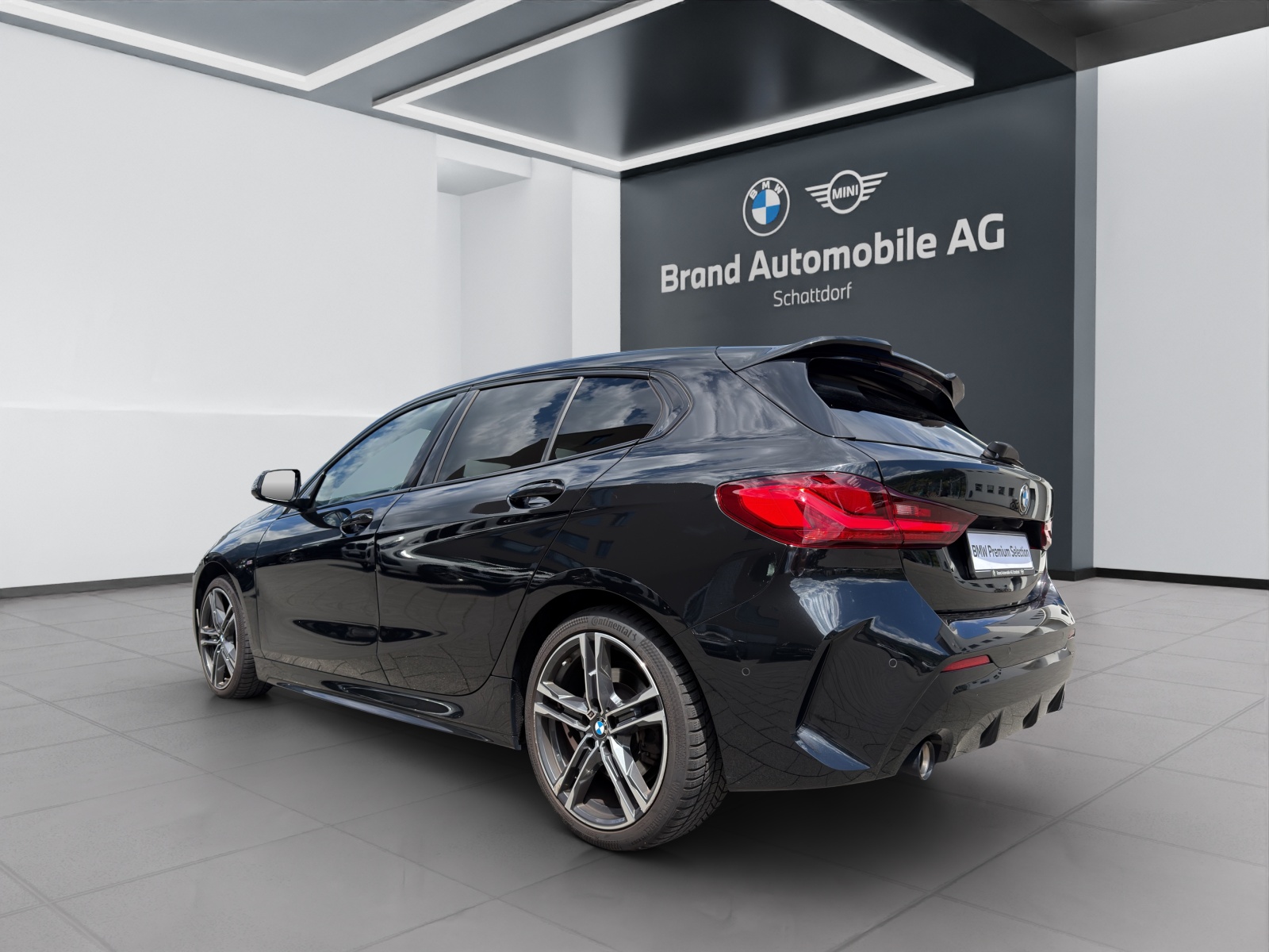 BMW 120d xDrive SAG-image-2
