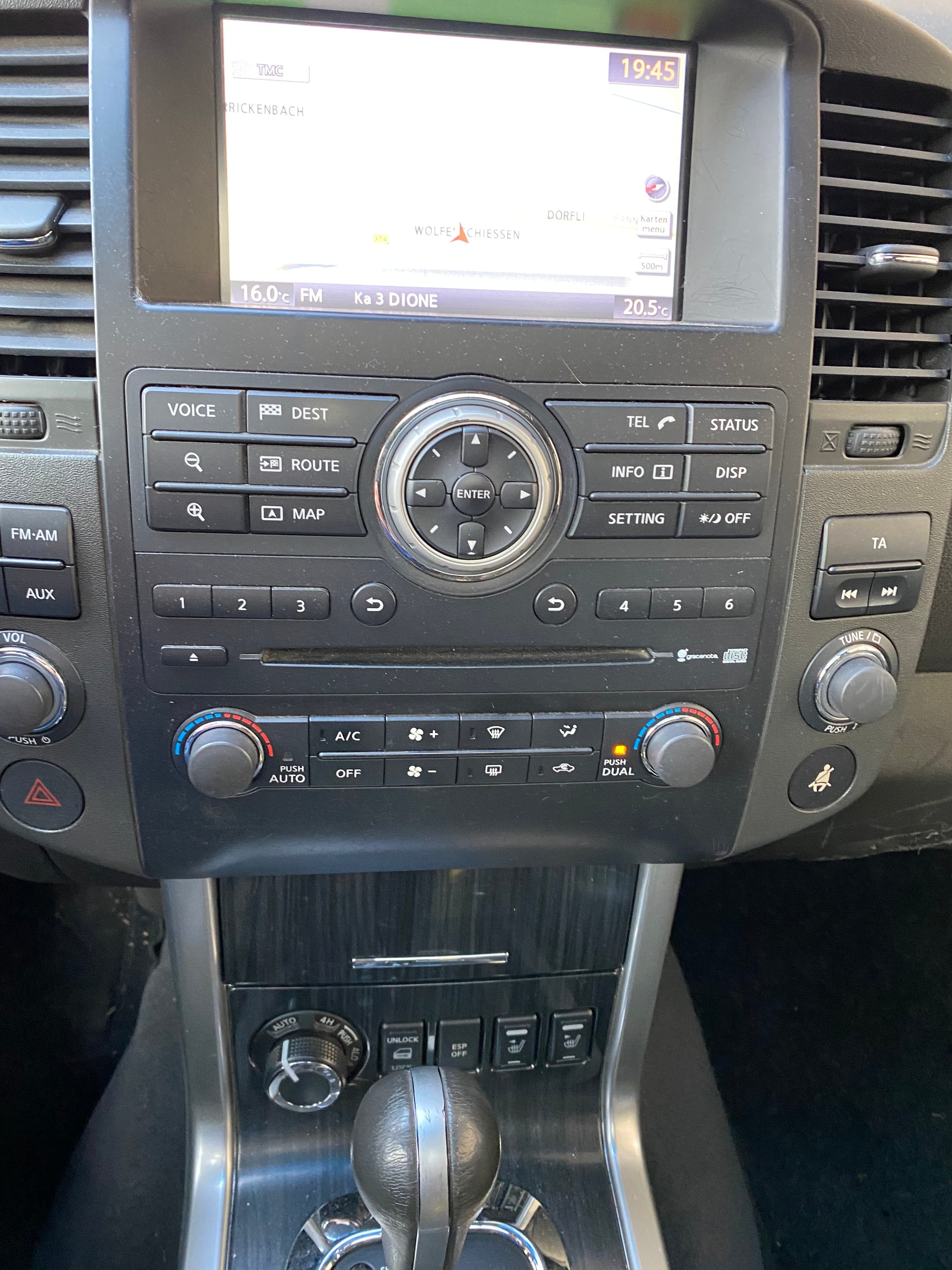 NISSAN Pathfinder 3.0 dCi LE Automatic-image-1