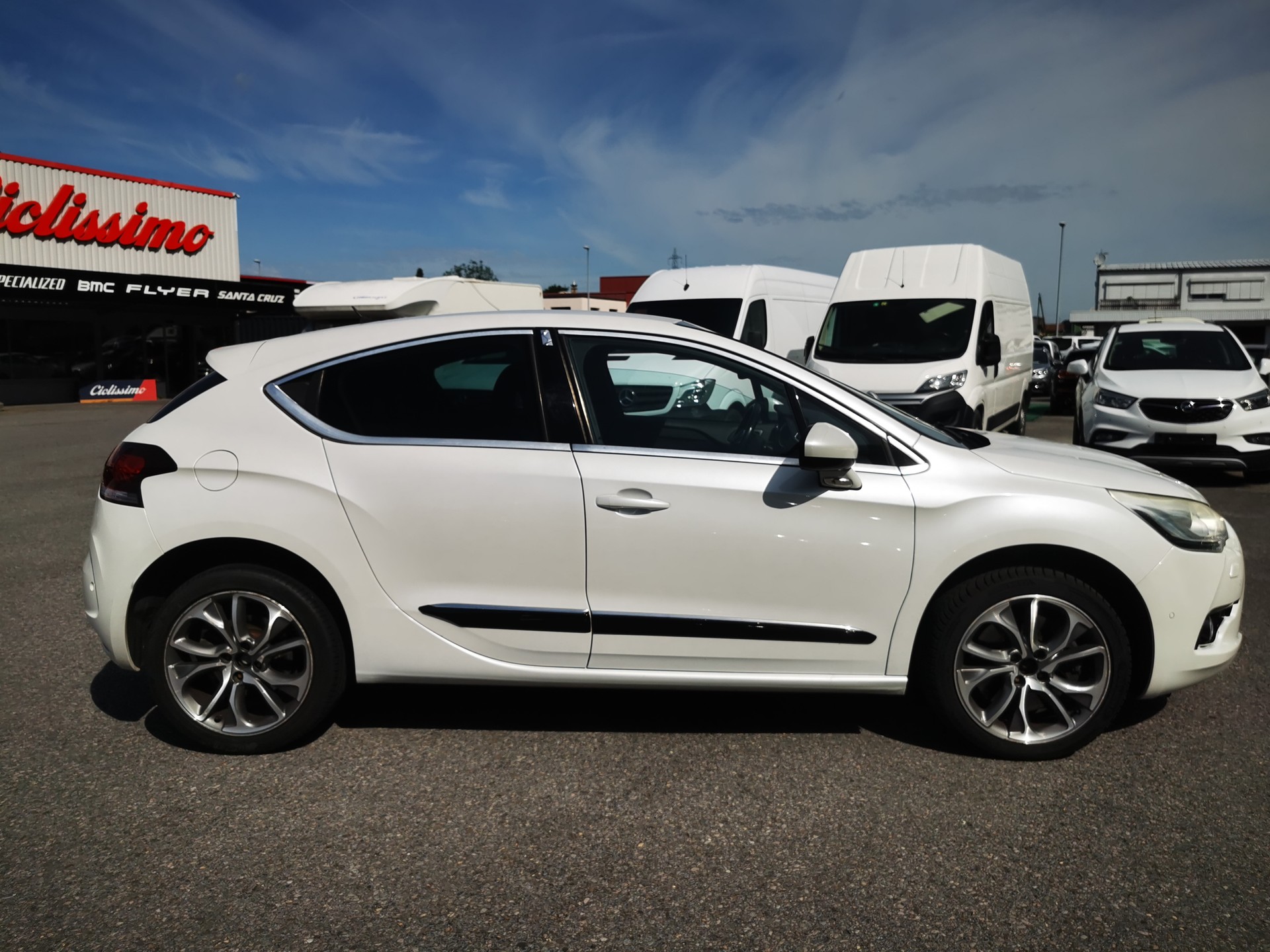 DS AUTOMOBILES DS4 1.6 THP Sport Chic-image-0
