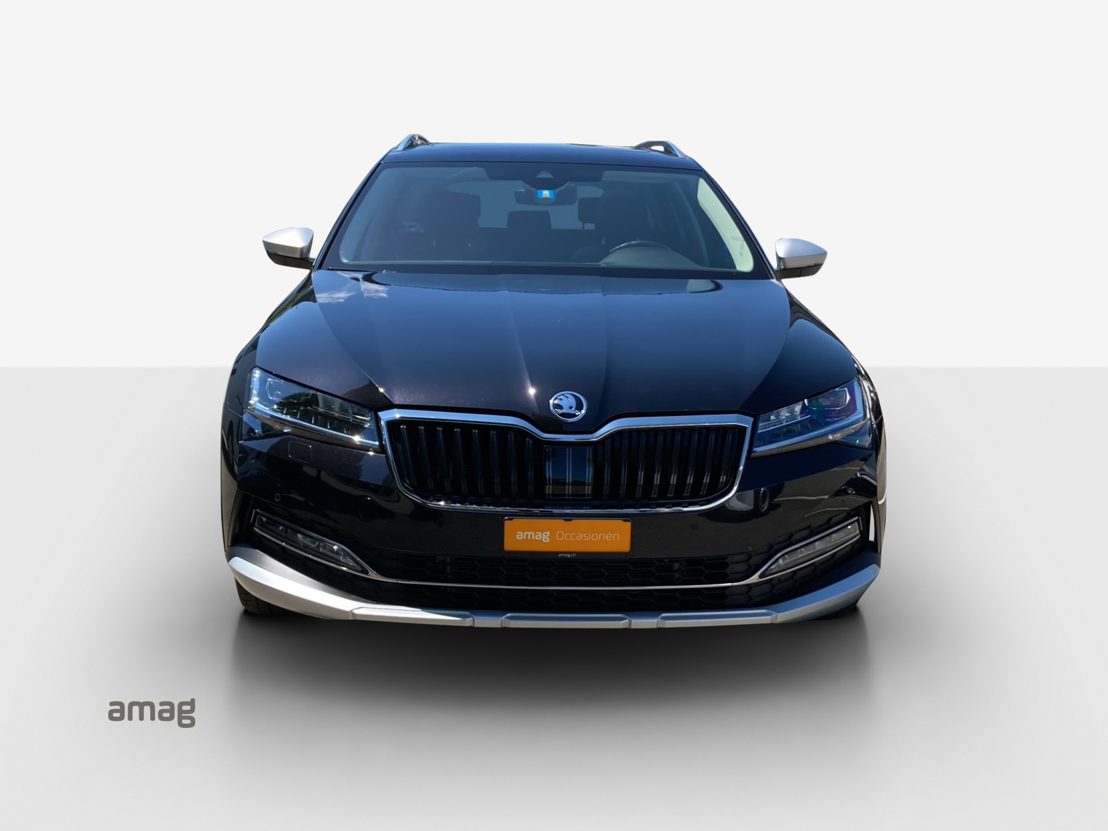 SKODA Superb 2.0 TDi Scout 4x4 DSG-image-6