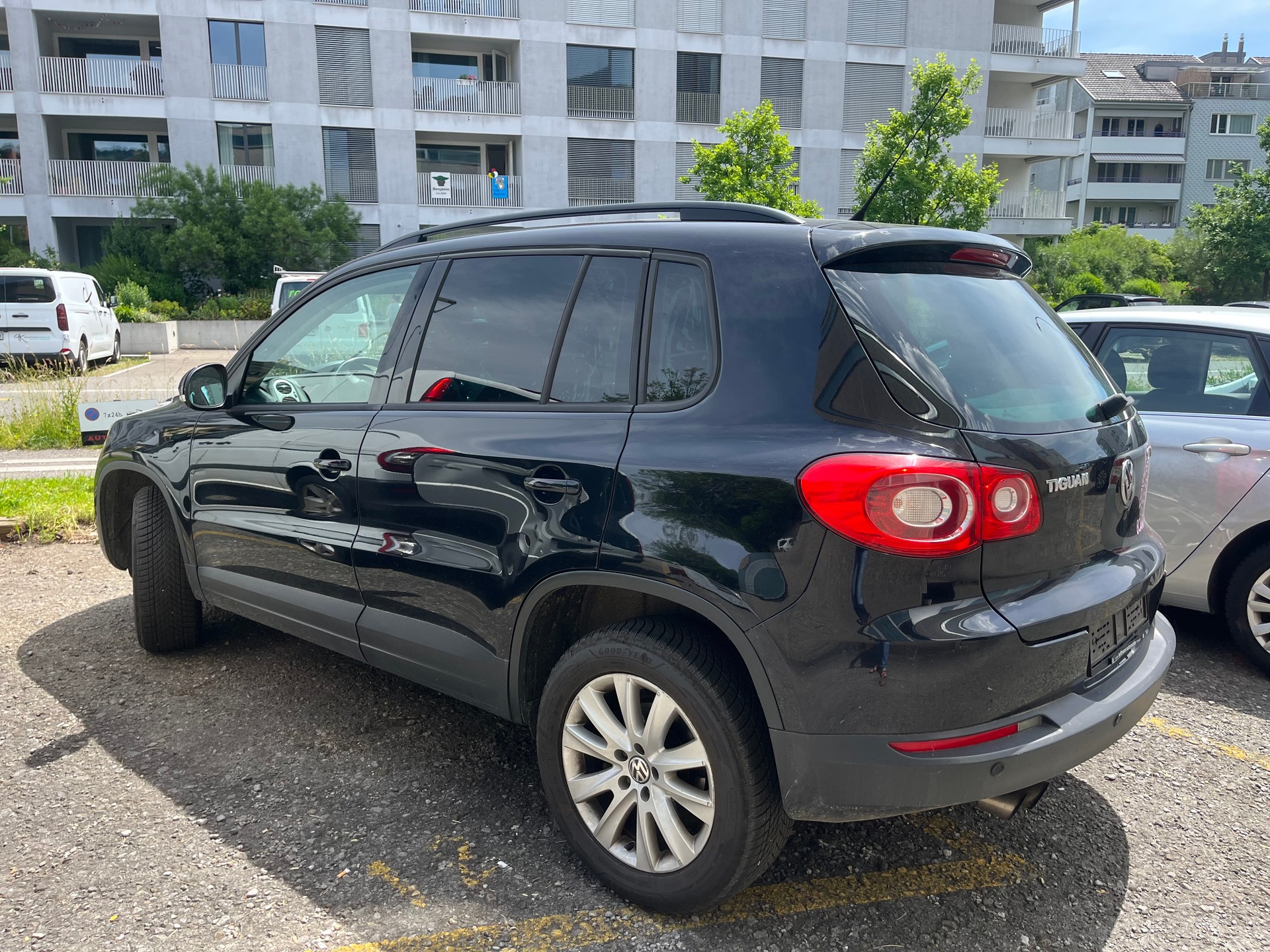 VW Tiguan 1.4 TSI Sport&Style-image-2