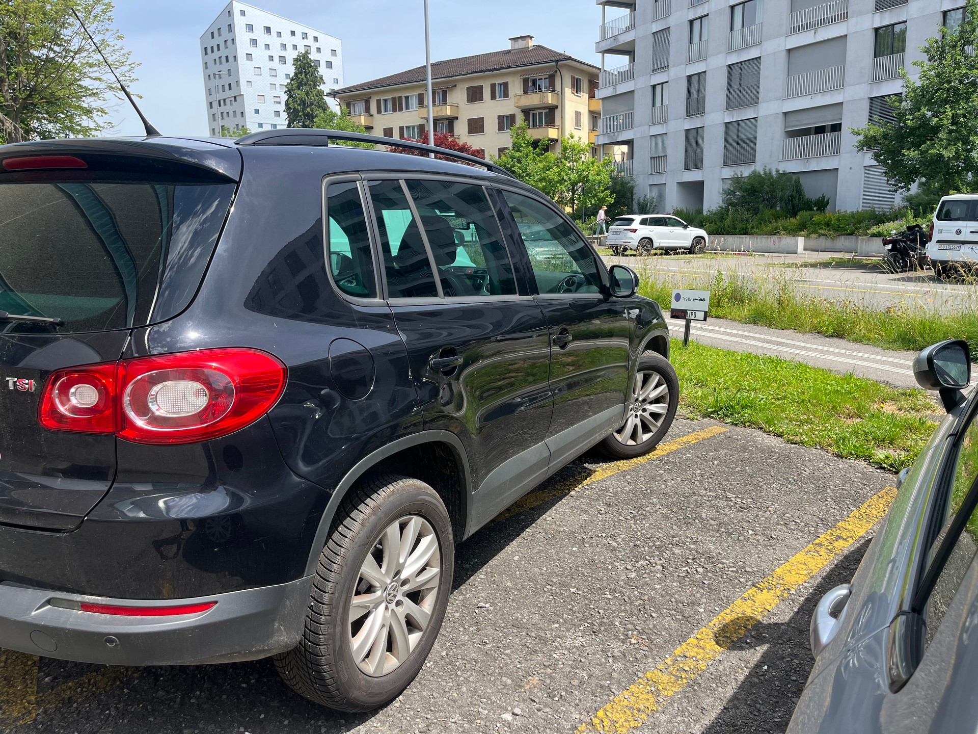 VW Tiguan 1.4 TSI Sport&Style-image-5